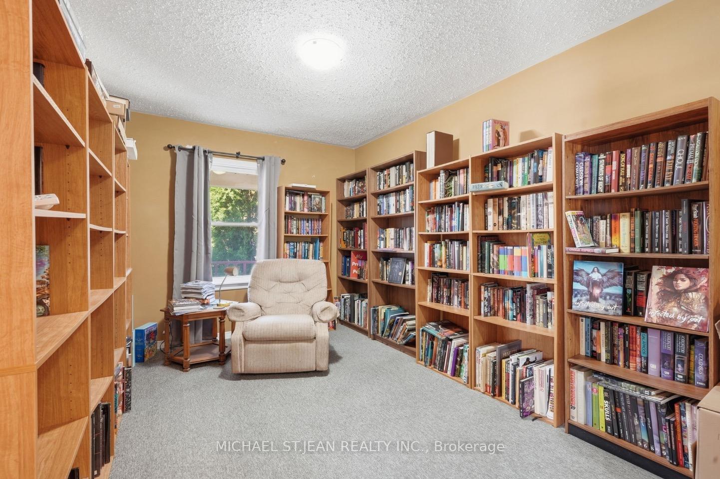 Photo 12 of 68 Hamilton Street, St. Catharines, Western Hill — HOMEH
