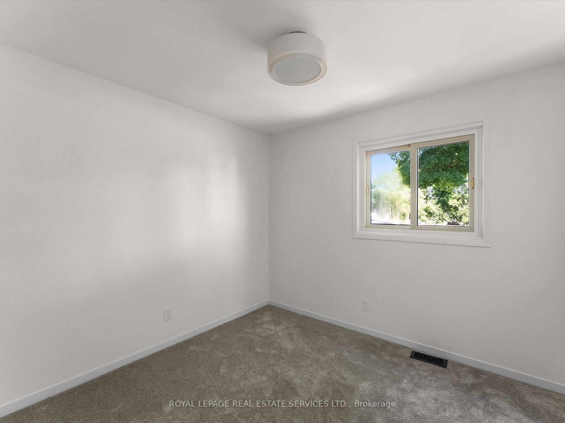 Photo 21 of 272 Taylor Road, Essex — HOMEH