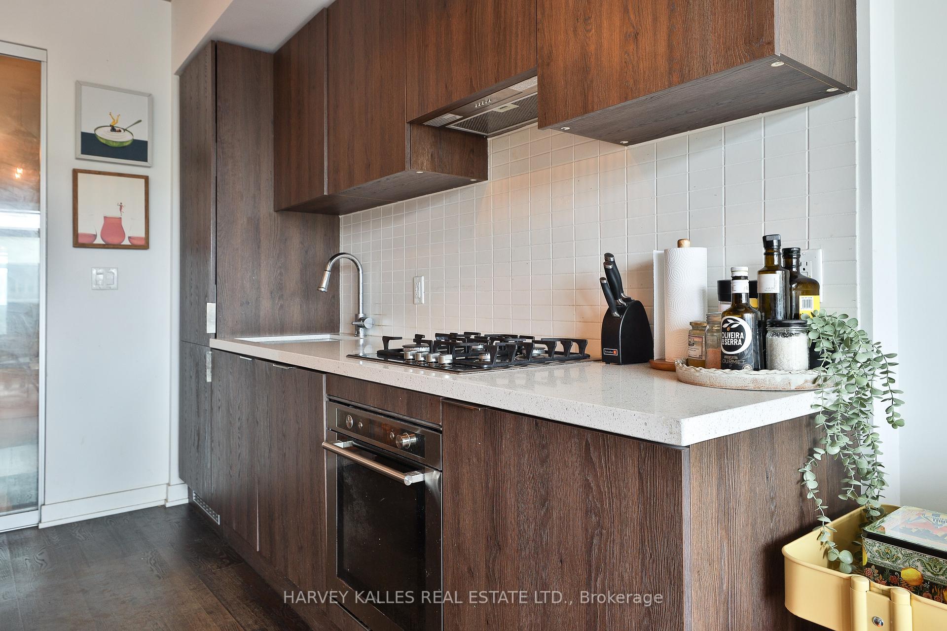 Photo 9 of Unit 418, 109 Ossington Avenue, Toronto, Trinity-Bellwoods — HOMEH