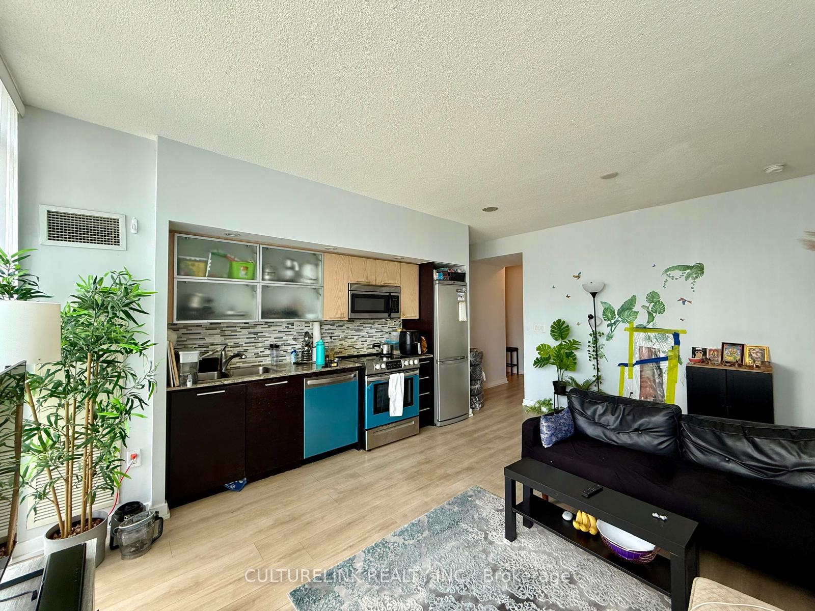 Photo 3 of Unit 3803, 25 Capreol Court, Toronto, Waterfront Communities — HOMEH