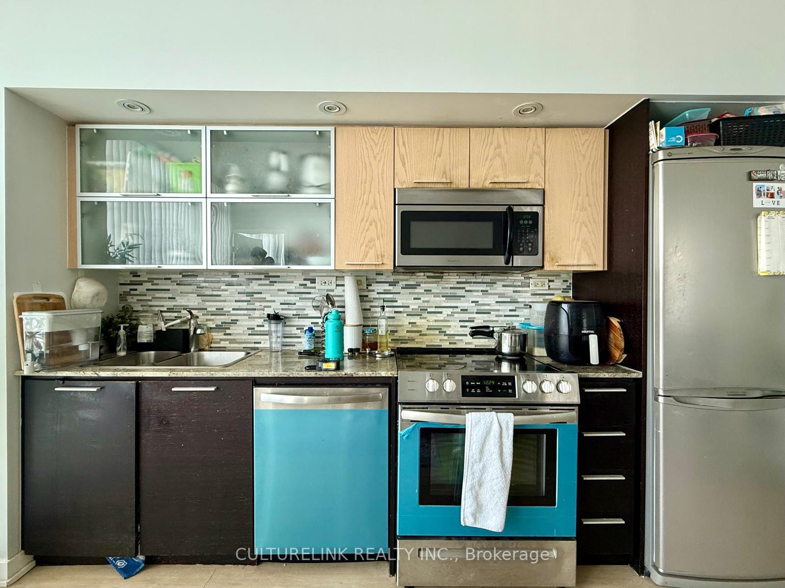 Photo 4 of Unit 3803, 25 Capreol Court, Toronto, Waterfront Communities — HOMEH