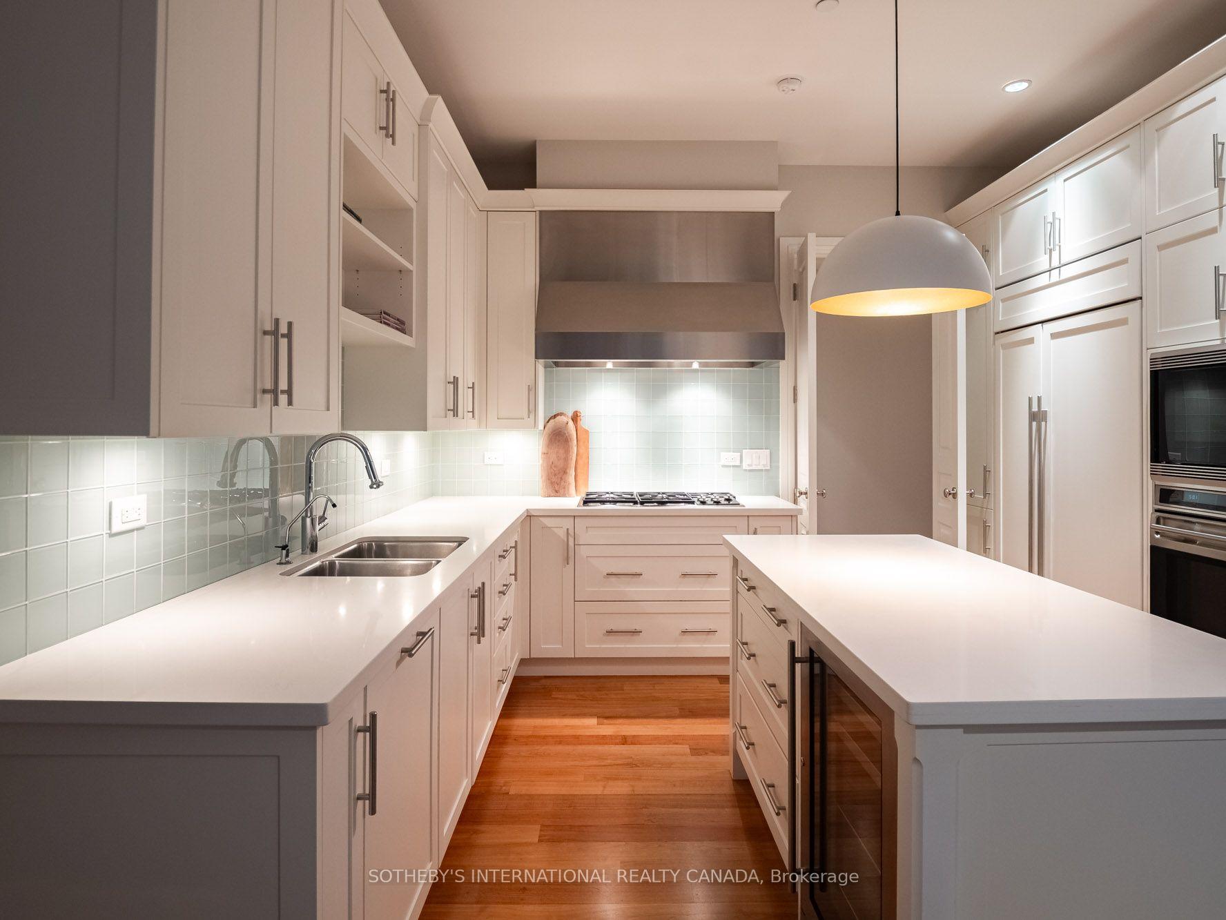 Photo 11 of Unit 4301, 183 Wellington Street W, Toronto, Waterfront Communities — HOMEH