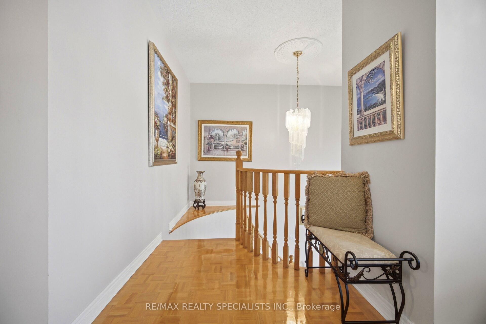 Photo 20 of 223 Sonoma Boulevard, Vaughan, Sonoma Heights — HOMEH