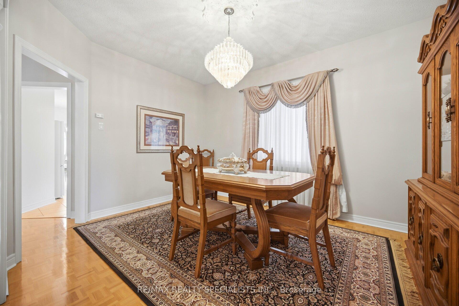 Photo 27 of 223 Sonoma Boulevard, Vaughan, Sonoma Heights — HOMEH