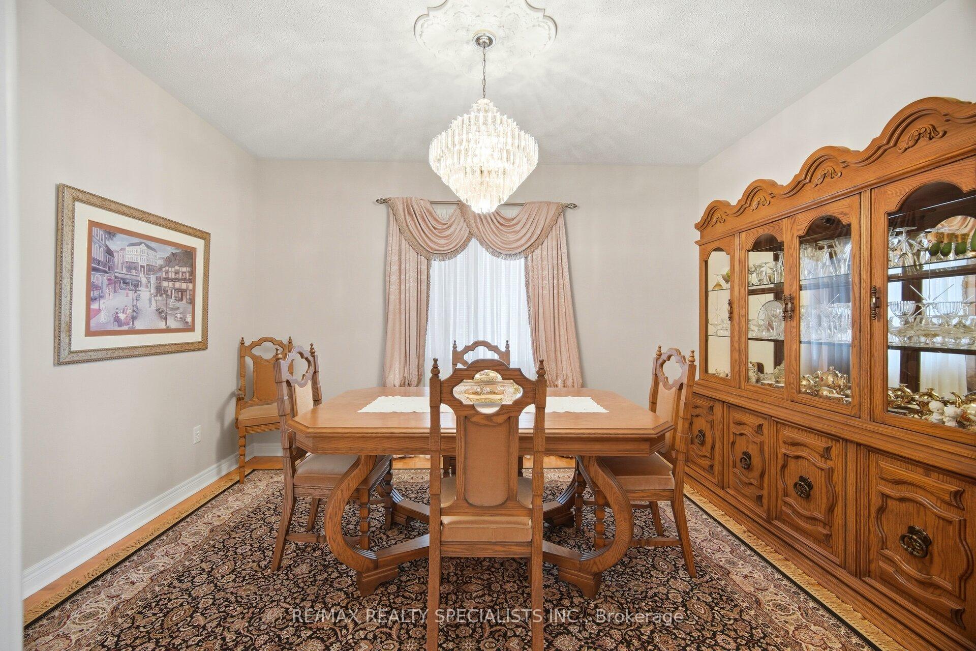 Photo 28 of 223 Sonoma Boulevard, Vaughan, Sonoma Heights — HOMEH