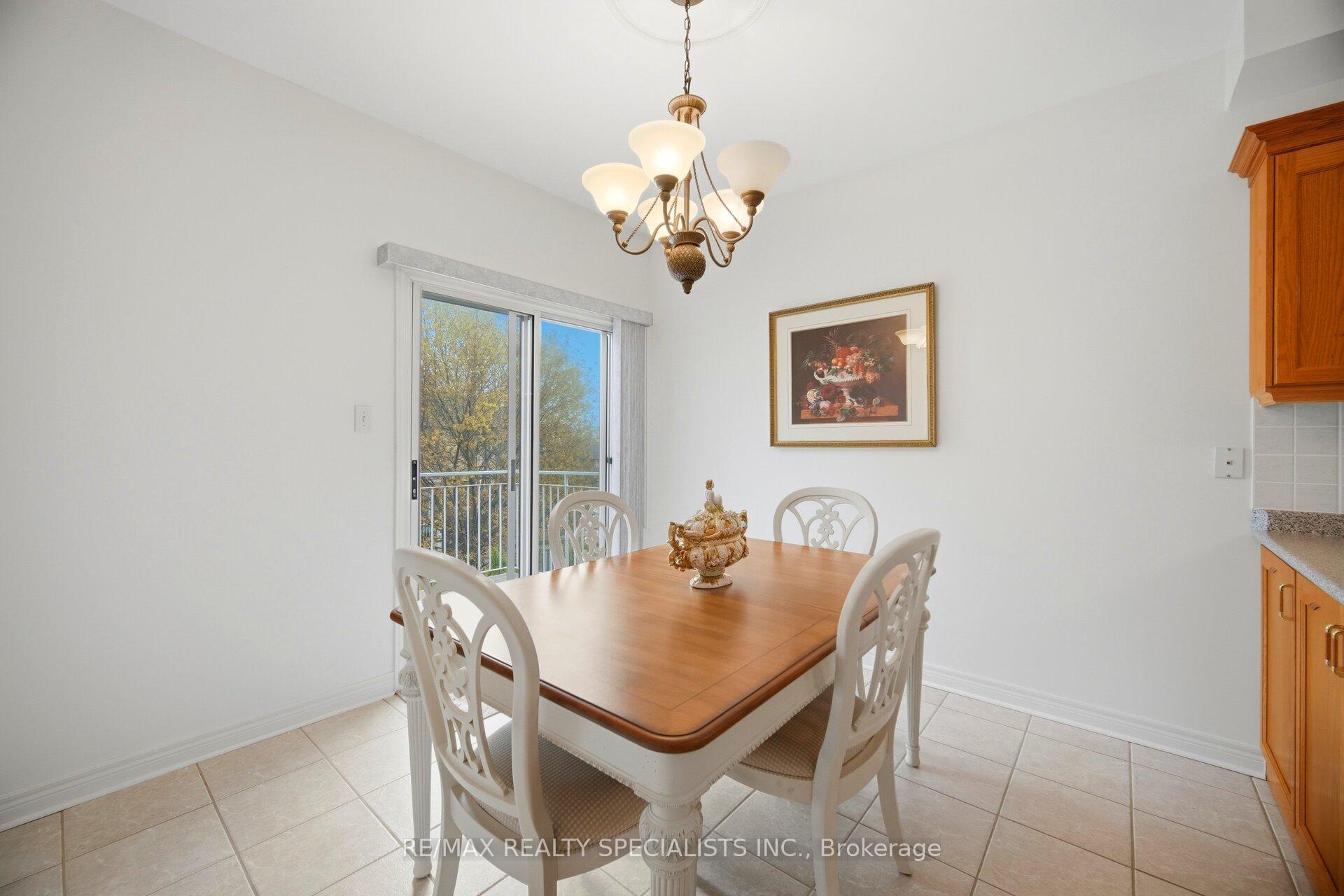 Photo 32 of 223 Sonoma Boulevard, Vaughan, Sonoma Heights — HOMEH