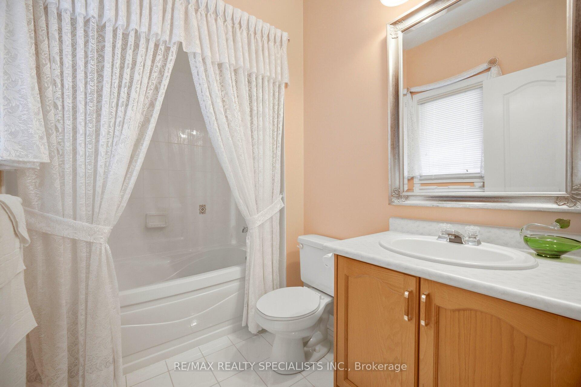 Photo 40 of 223 Sonoma Boulevard, Vaughan, Sonoma Heights — HOMEH