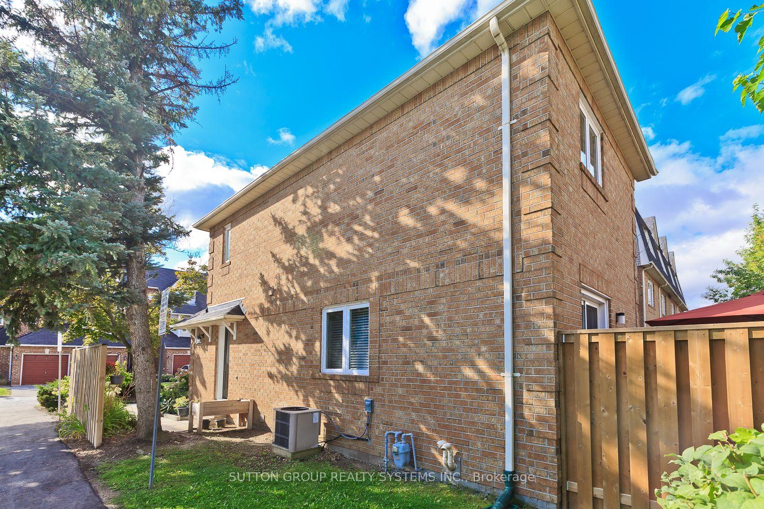 Photo 3 of Unit 20, 45 Bristol Road E, Mississauga, Hurontario — HOMEH