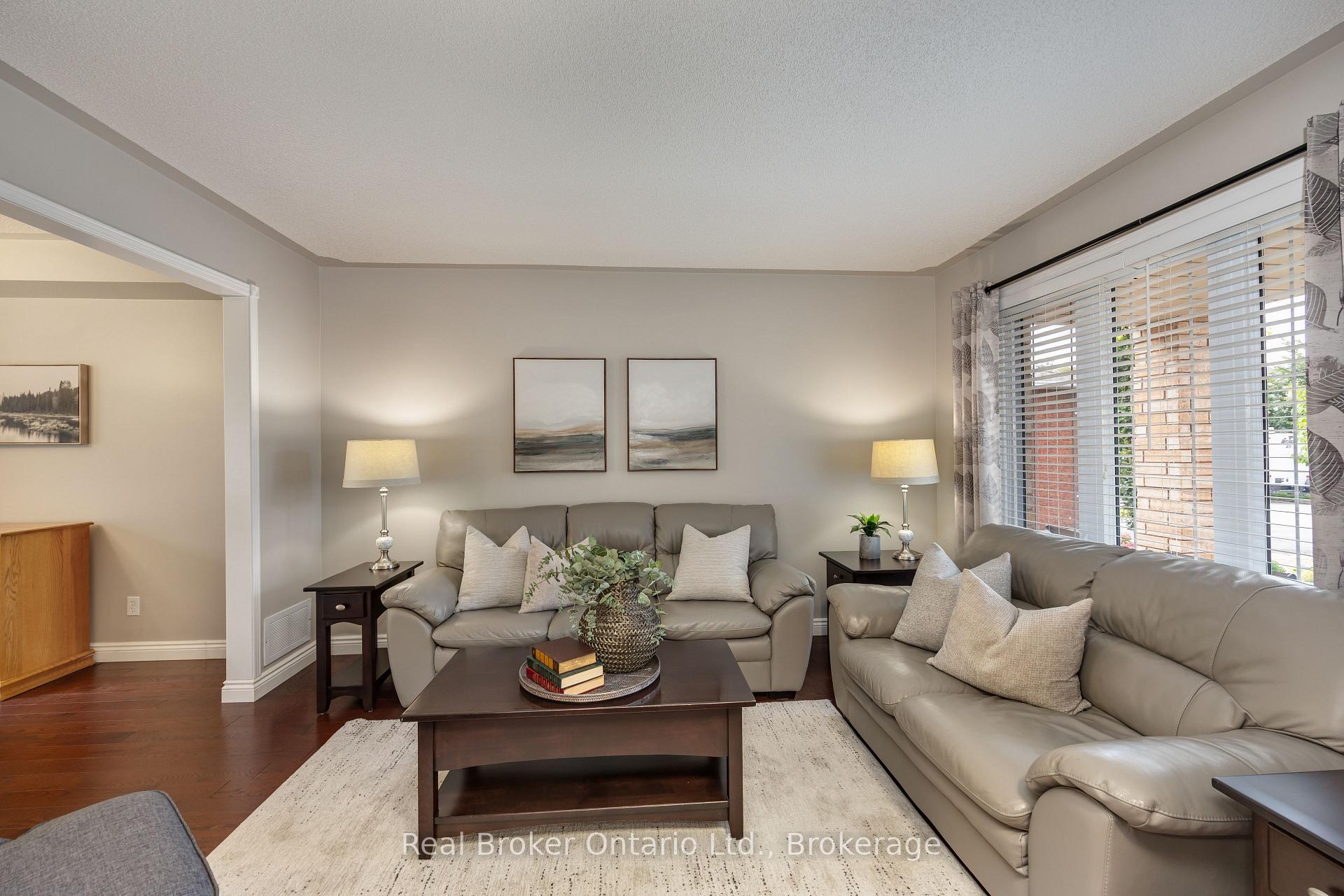 Photo 22 of 75 Bonathon Crescent, Clarington, Bowmanville — HOMEH