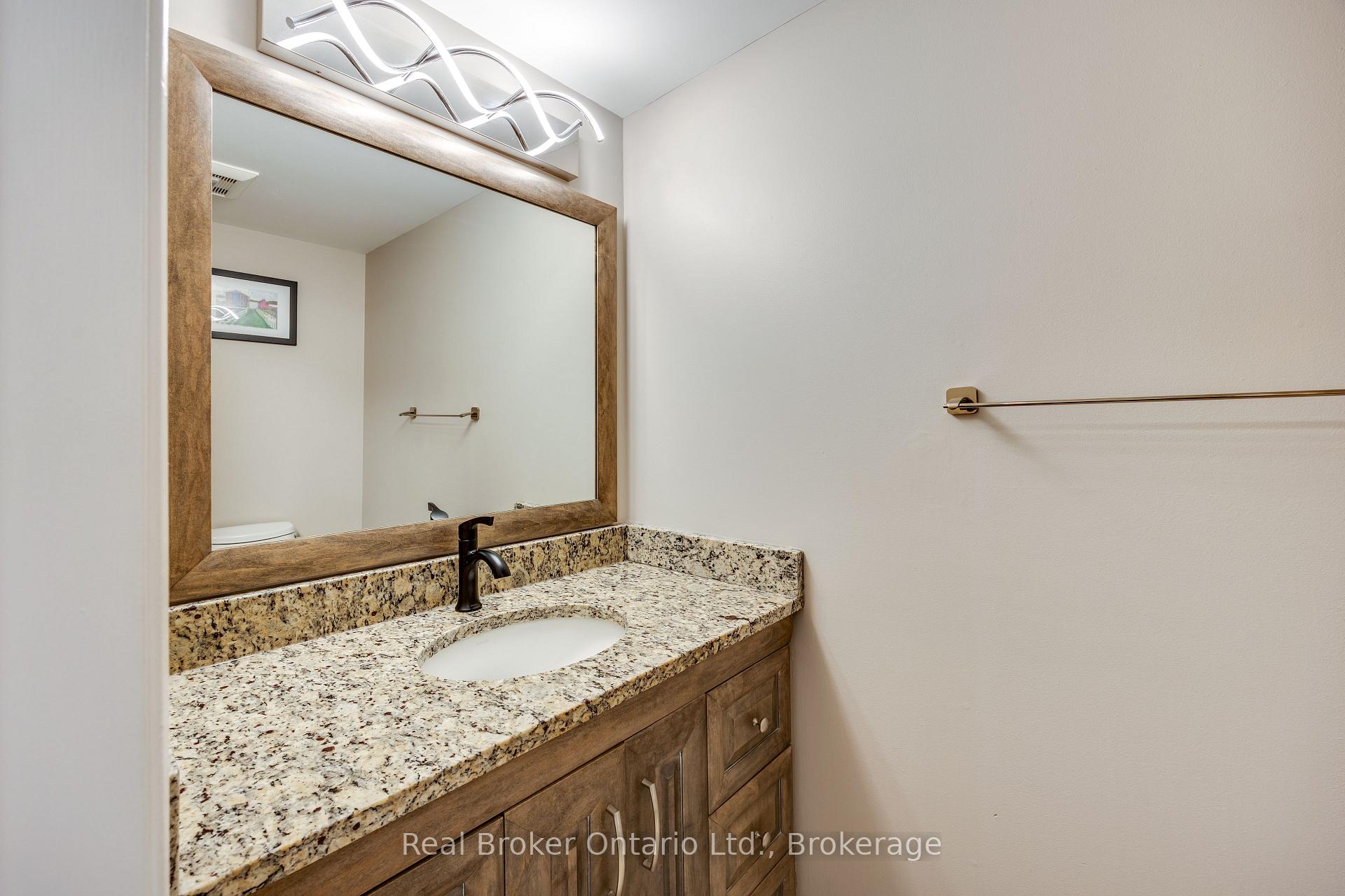 Photo 23 of 75 Bonathon Crescent, Clarington, Bowmanville — HOMEH