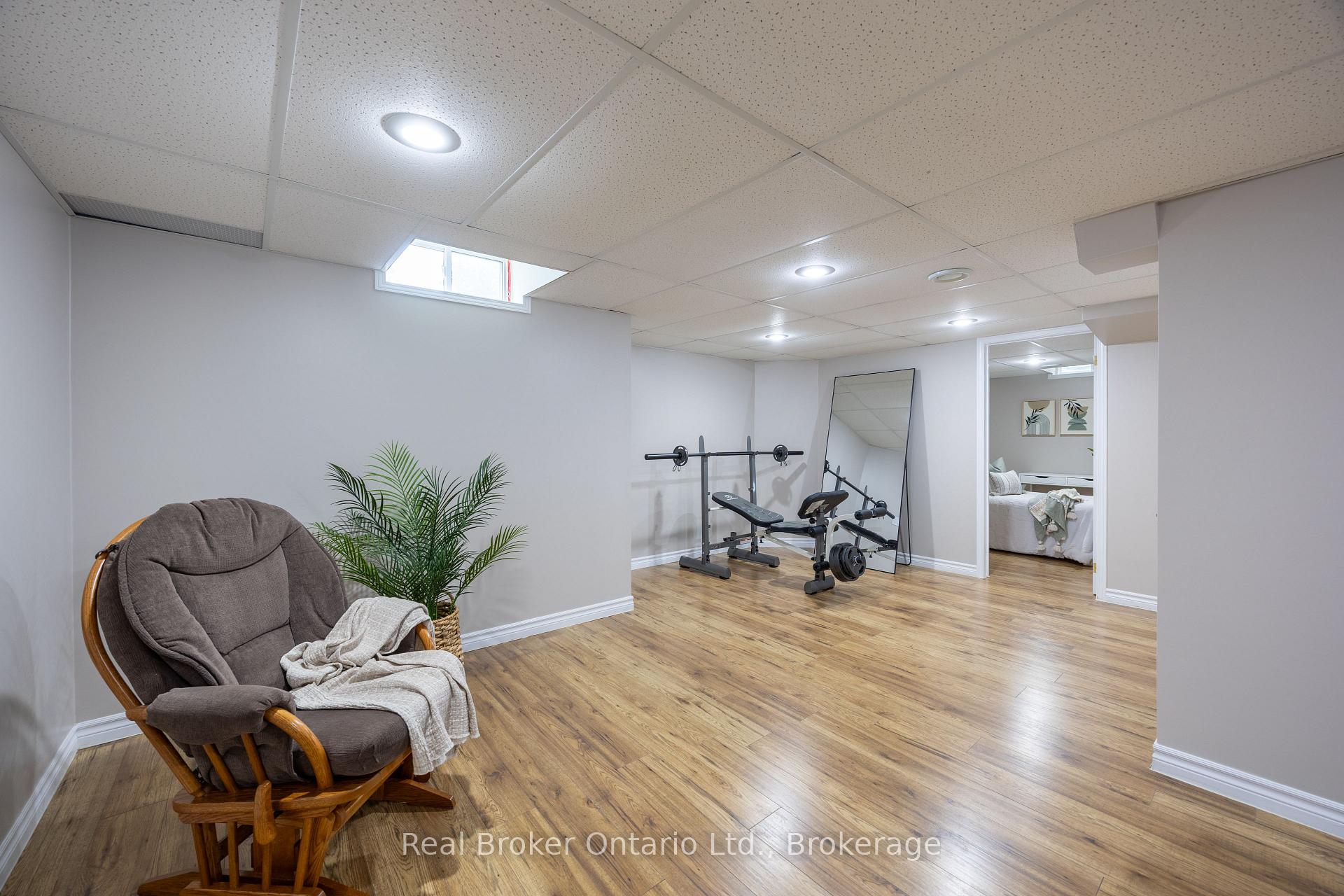 Photo 39 of 75 Bonathon Crescent, Clarington, Bowmanville — HOMEH