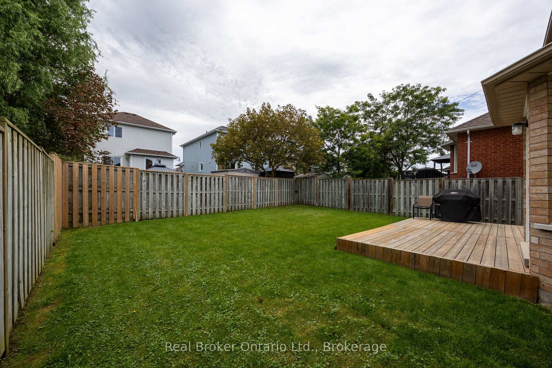 Photo 45 of 75 Bonathon Crescent, Clarington, Bowmanville — HOMEH