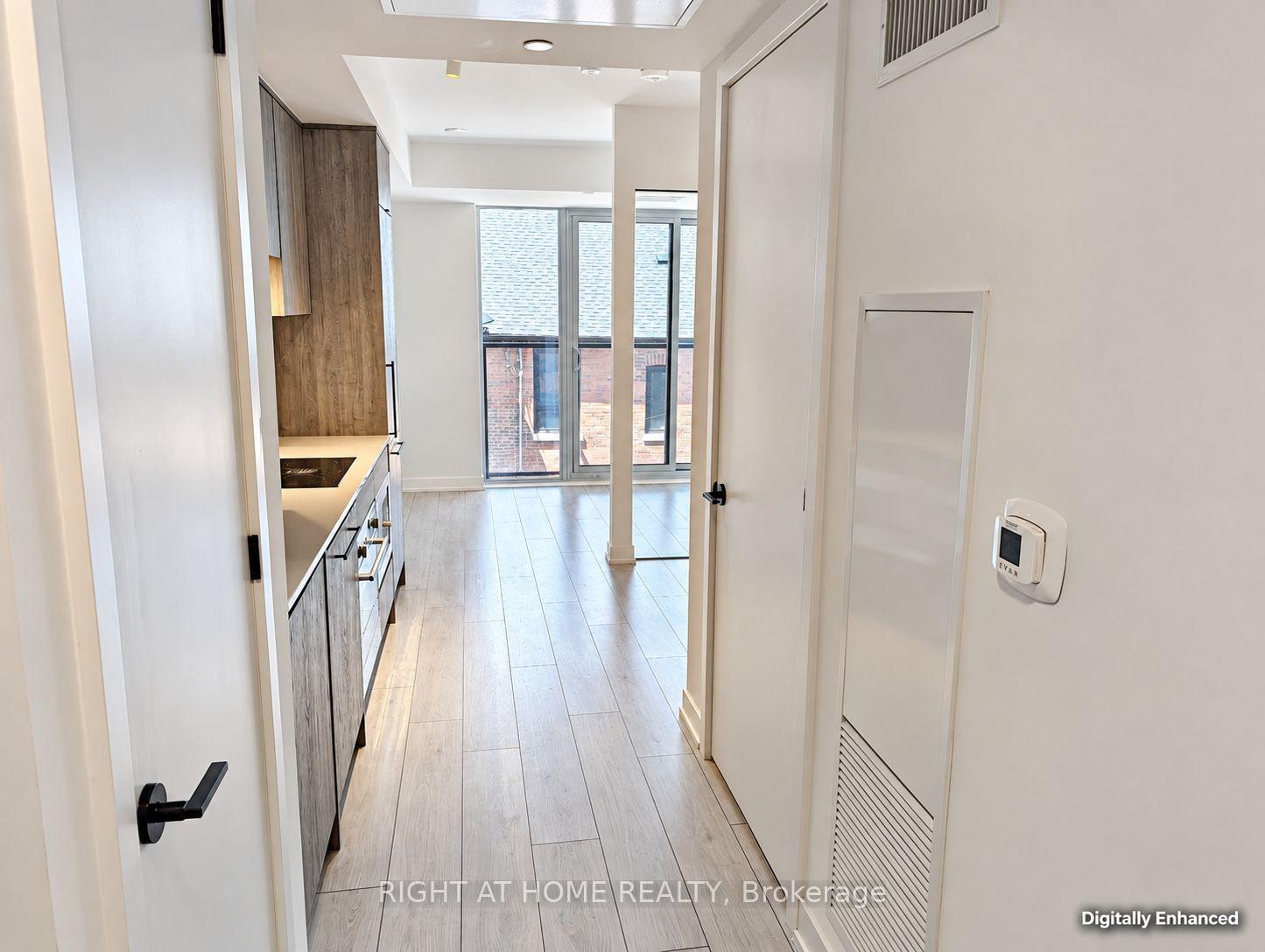 Photo 2 of Unit 316, 5 Lakeview Avenue, Toronto, Trinity-Bellwoods — HOMEH