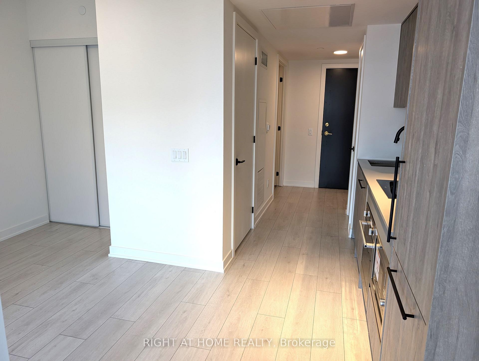 Photo 7 of Unit 316, 5 Lakeview Avenue, Toronto, Trinity-Bellwoods — HOMEH