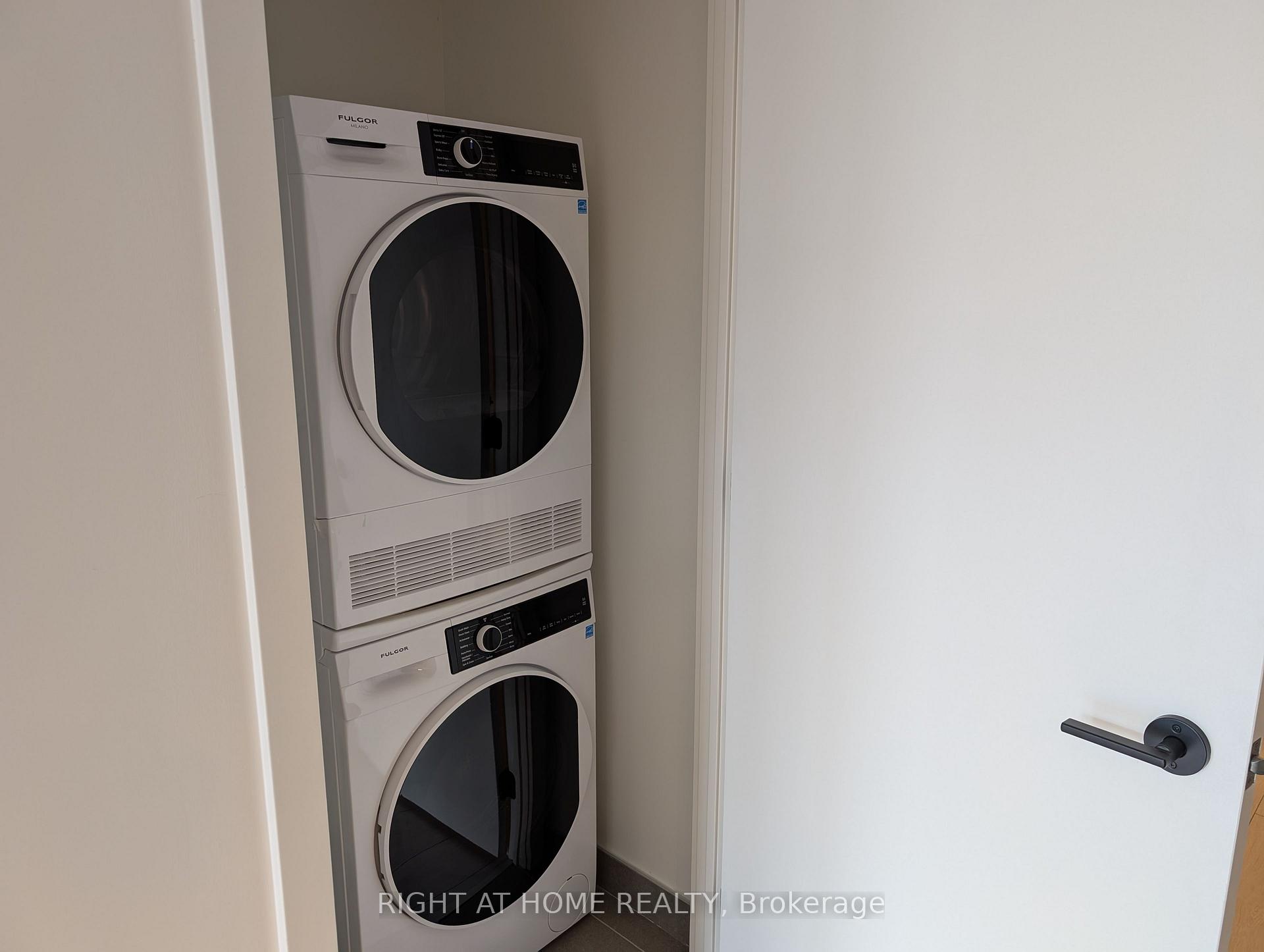 Photo 14 of Unit 316, 5 Lakeview Avenue, Toronto, Trinity-Bellwoods — HOMEH
