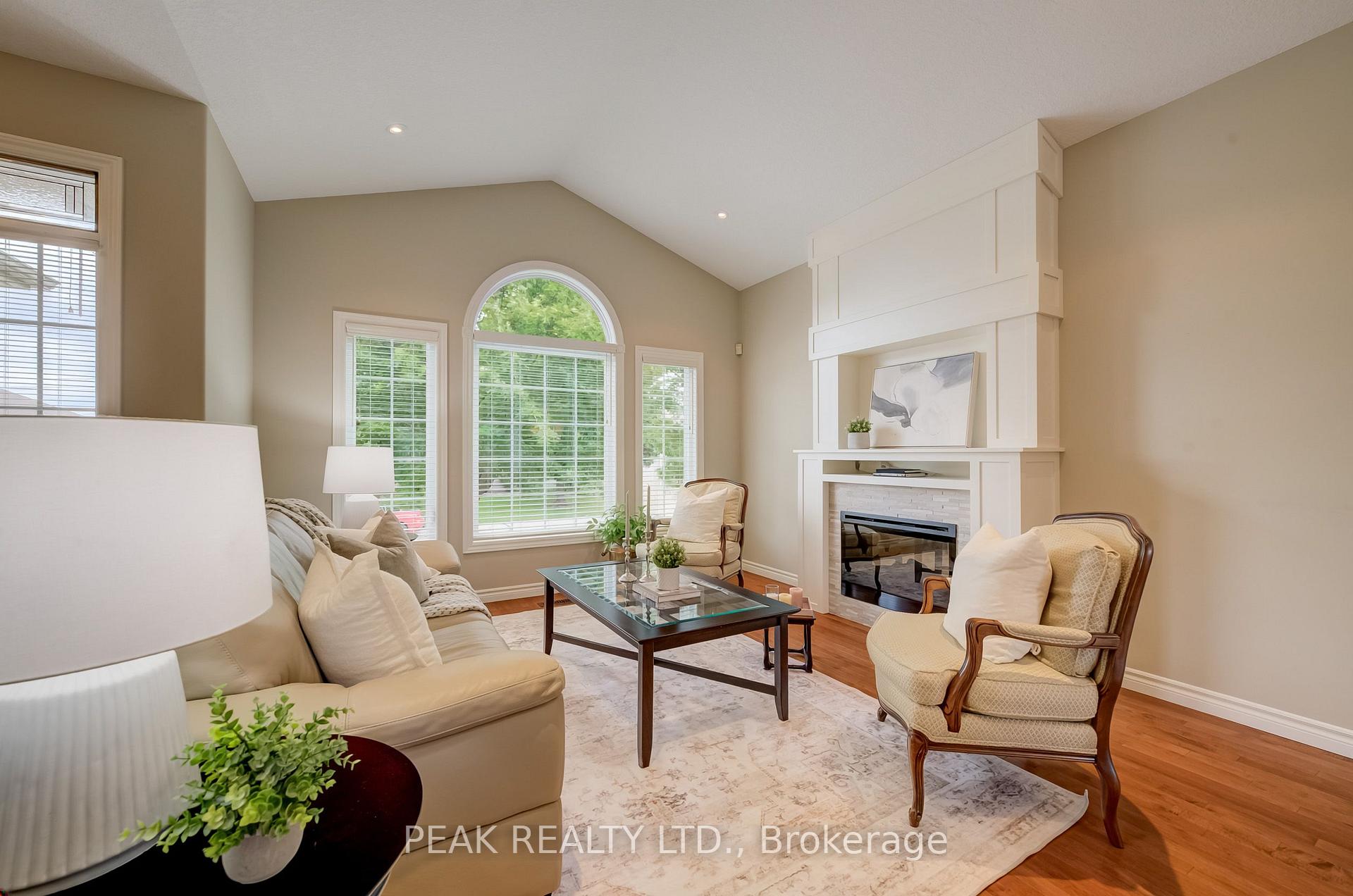 Photo 9 of 25 Thimbleberry Crossing, Wilmot, New Hamburg — HOMEH