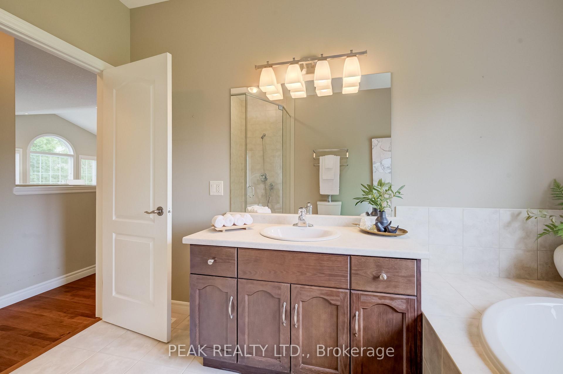 Photo 24 of 25 Thimbleberry Crossing, Wilmot, New Hamburg — HOMEH