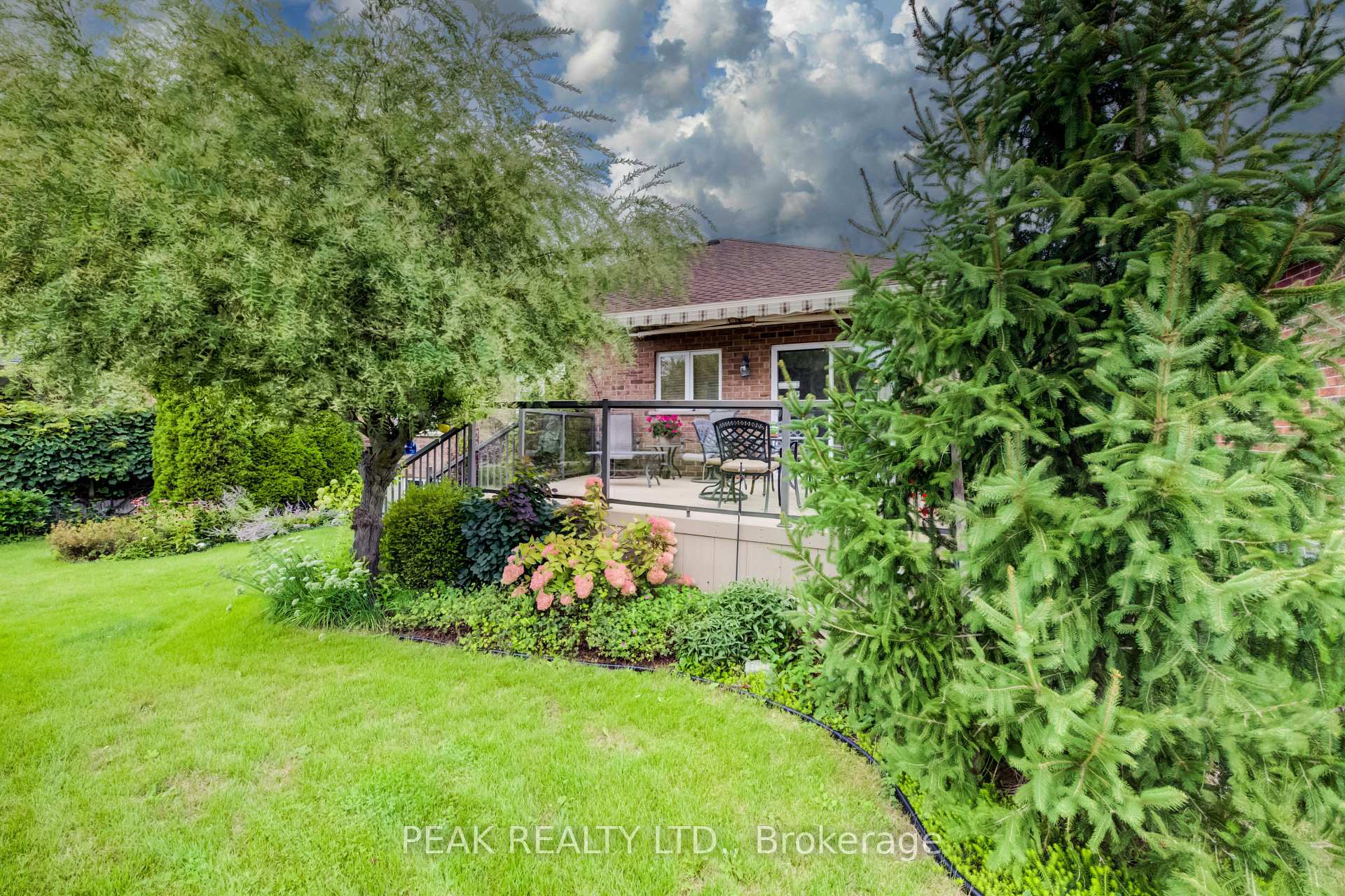 Photo 35 of 25 Thimbleberry Crossing, Wilmot, New Hamburg — HOMEH