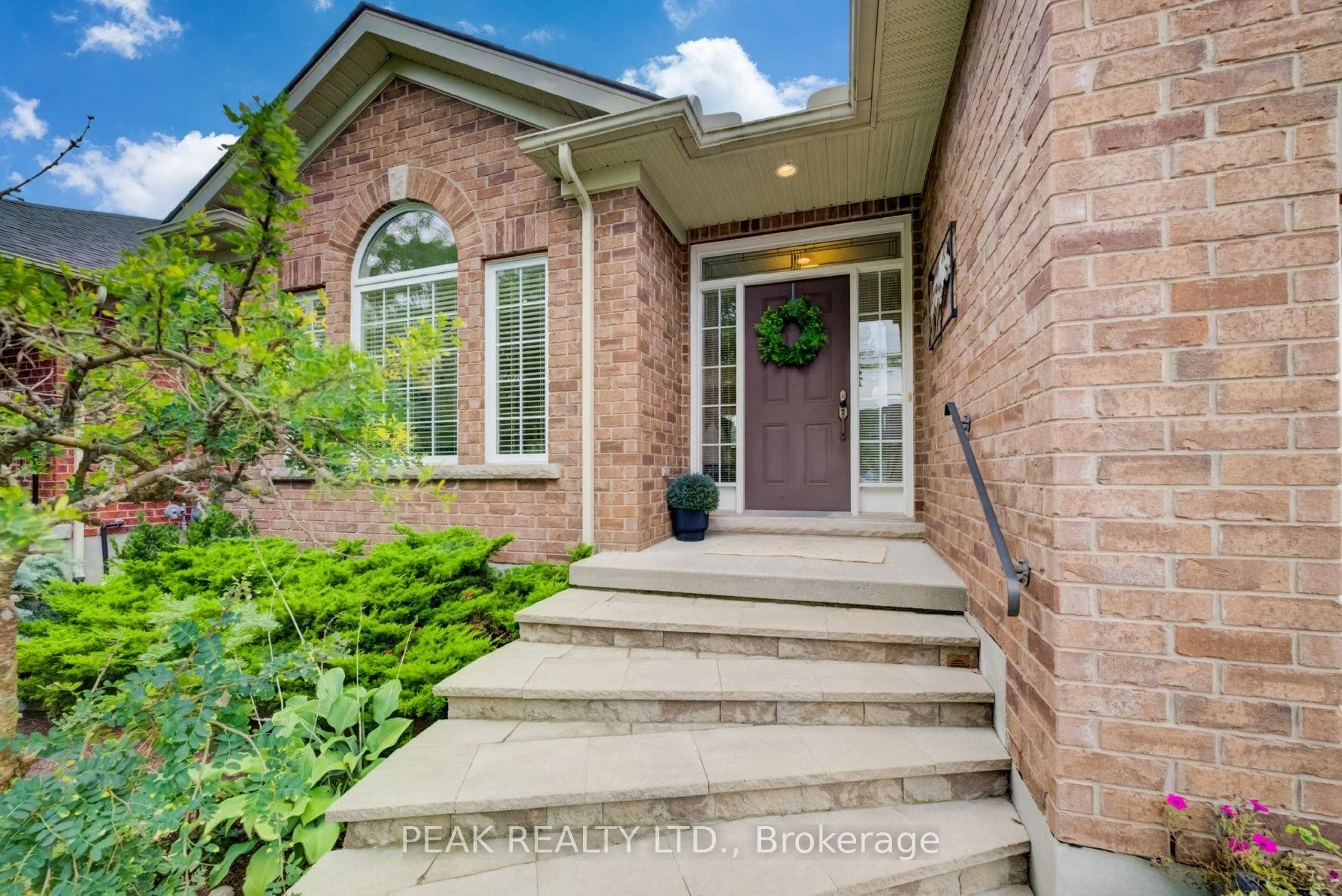 Photo 4 of 25 Thimbleberry Crossing, Wilmot, New Hamburg — HOMEH