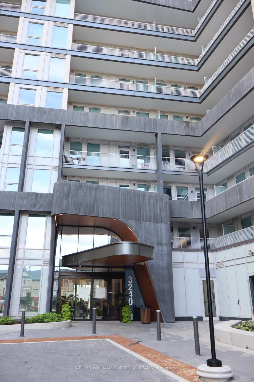 Photo 1 of Unit 1105, 3240 William Coltson Avenue, Oakville, Joshua Meadows — HOMEH