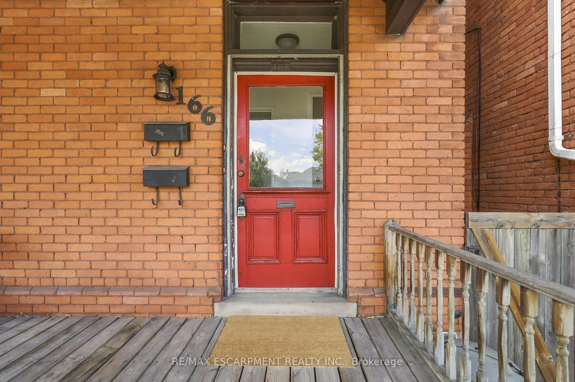 Photo 2 of 166 Emerald Street S, Hamilton, Stinson — HOMEH