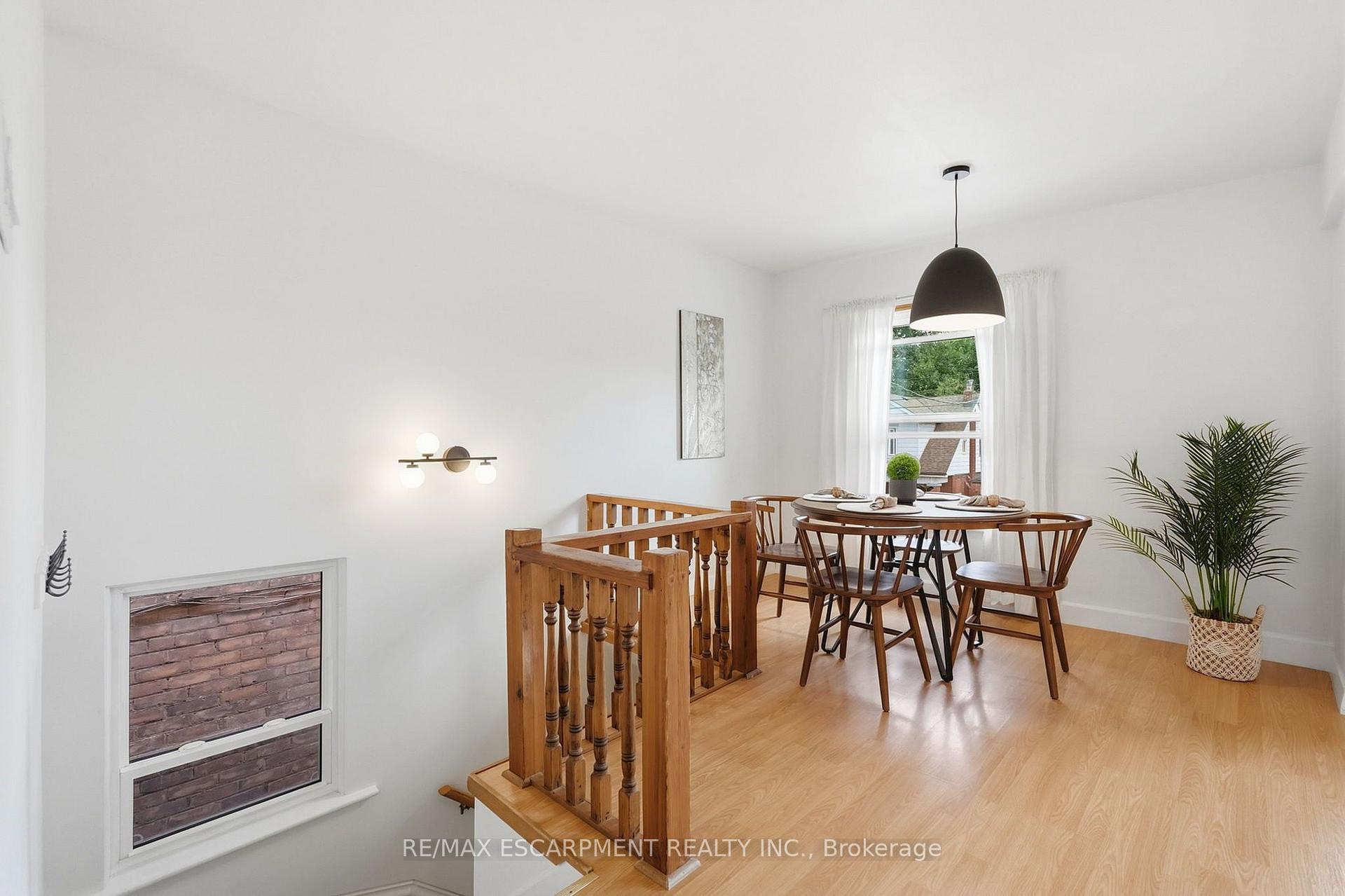 Photo 7 of 166 Emerald Street S, Hamilton, Stinson — HOMEH