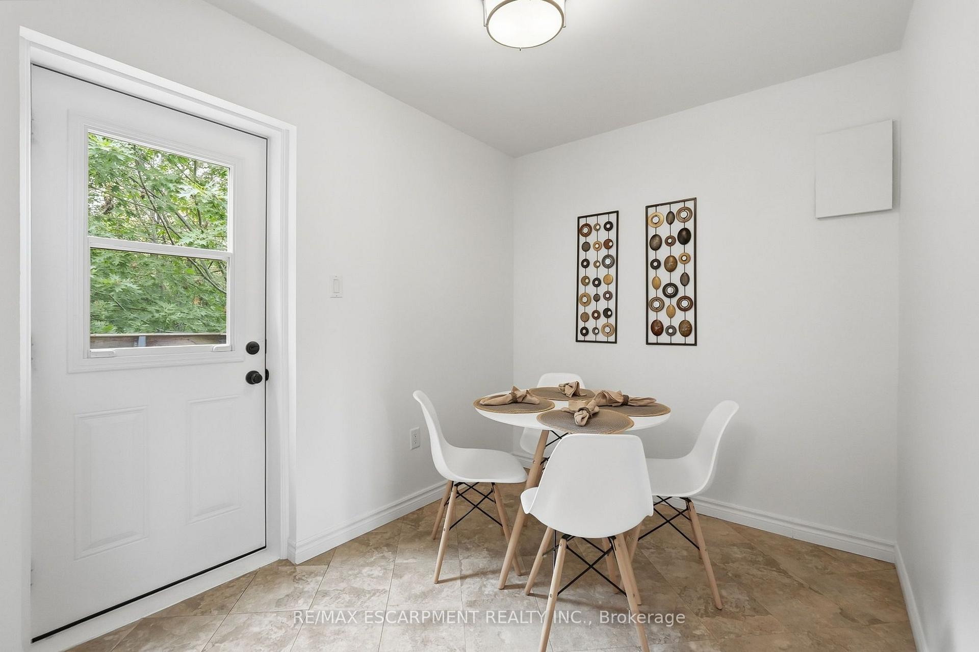 Photo 15 of 166 Emerald Street S, Hamilton, Stinson — HOMEH
