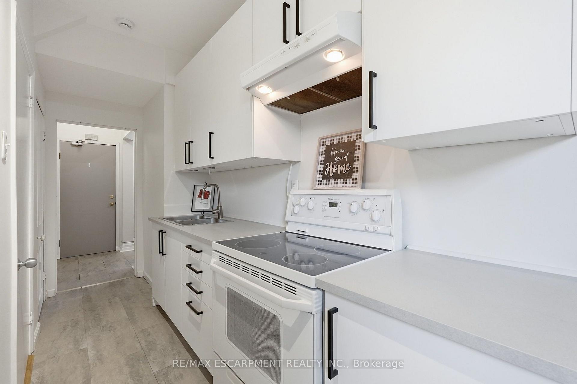 Photo 34 of 166 Emerald Street S, Hamilton, Stinson — HOMEH