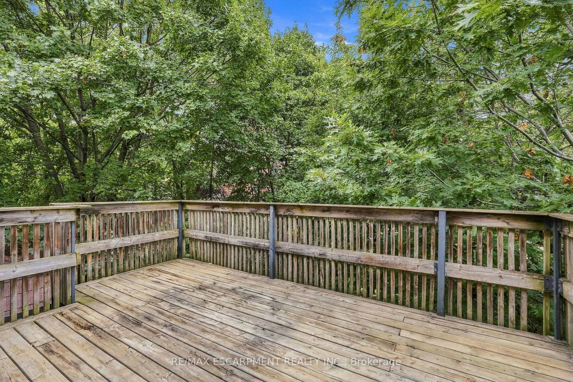 Photo 40 of 166 Emerald Street S, Hamilton, Stinson — HOMEH