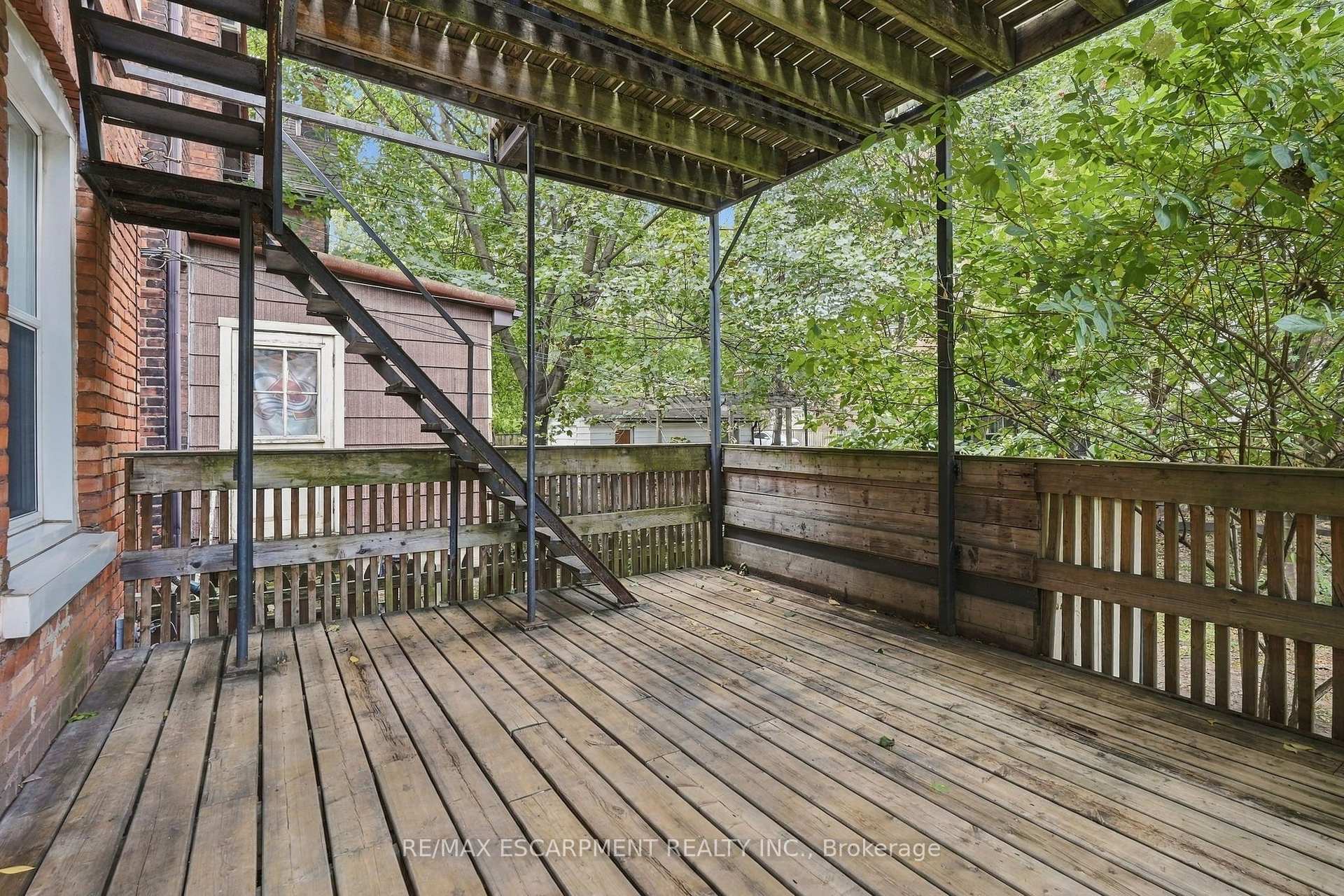 Photo 41 of 166 Emerald Street S, Hamilton, Stinson — HOMEH