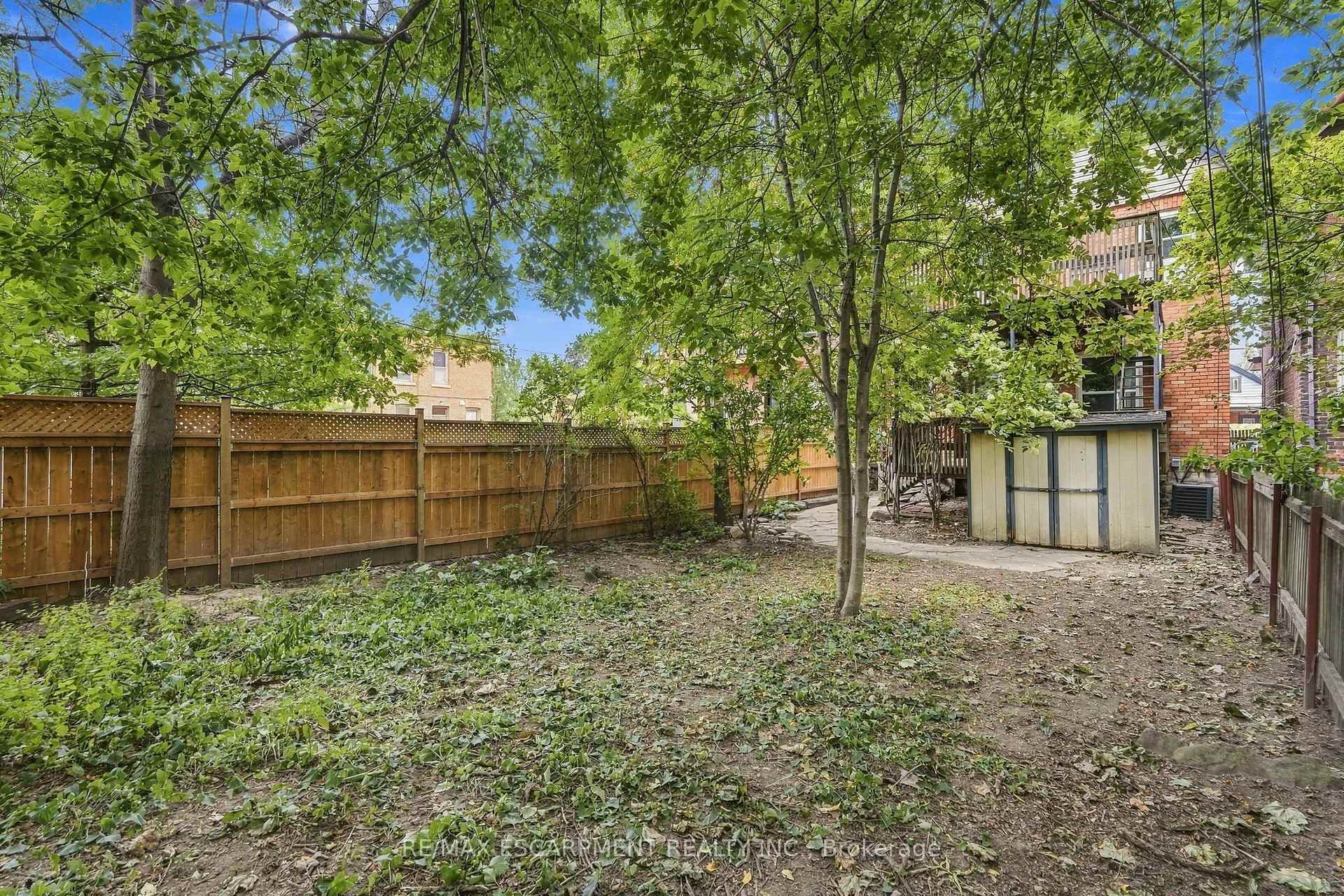 Photo 44 of 166 Emerald Street S, Hamilton, Stinson — HOMEH