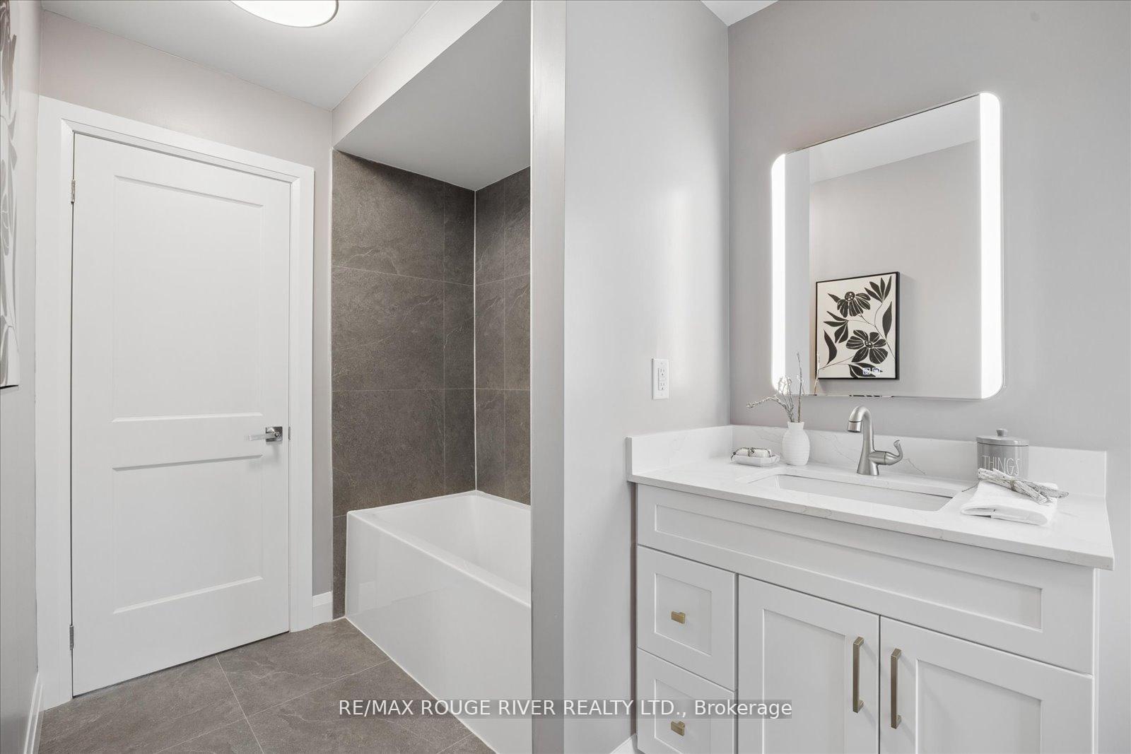 Photo 36 of 93 Holsted Road, Whitby, Brooklin — HOMEH