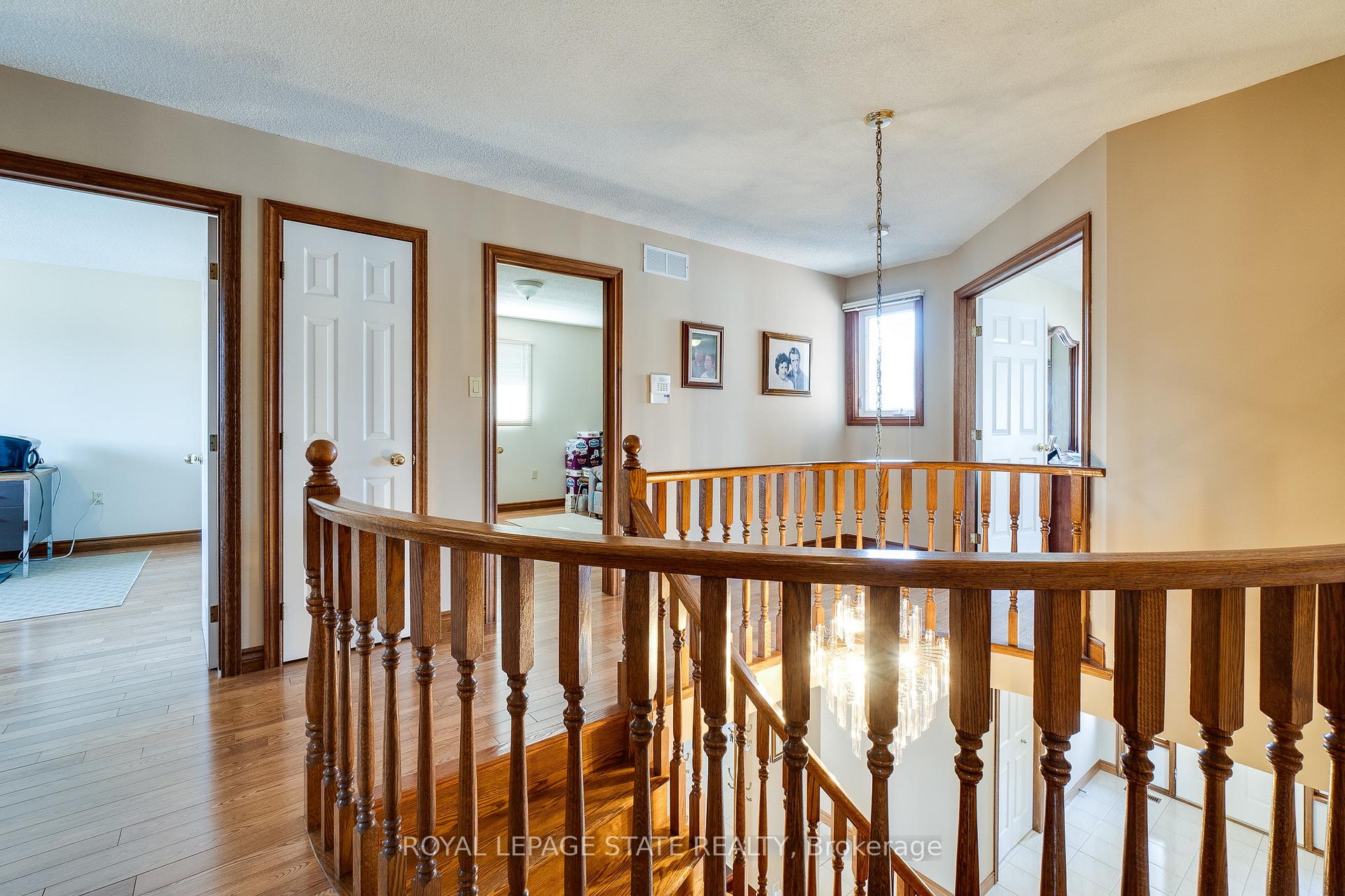 Photo 35 of 137 National Drive, Hamilton, Gershome — HOMEH