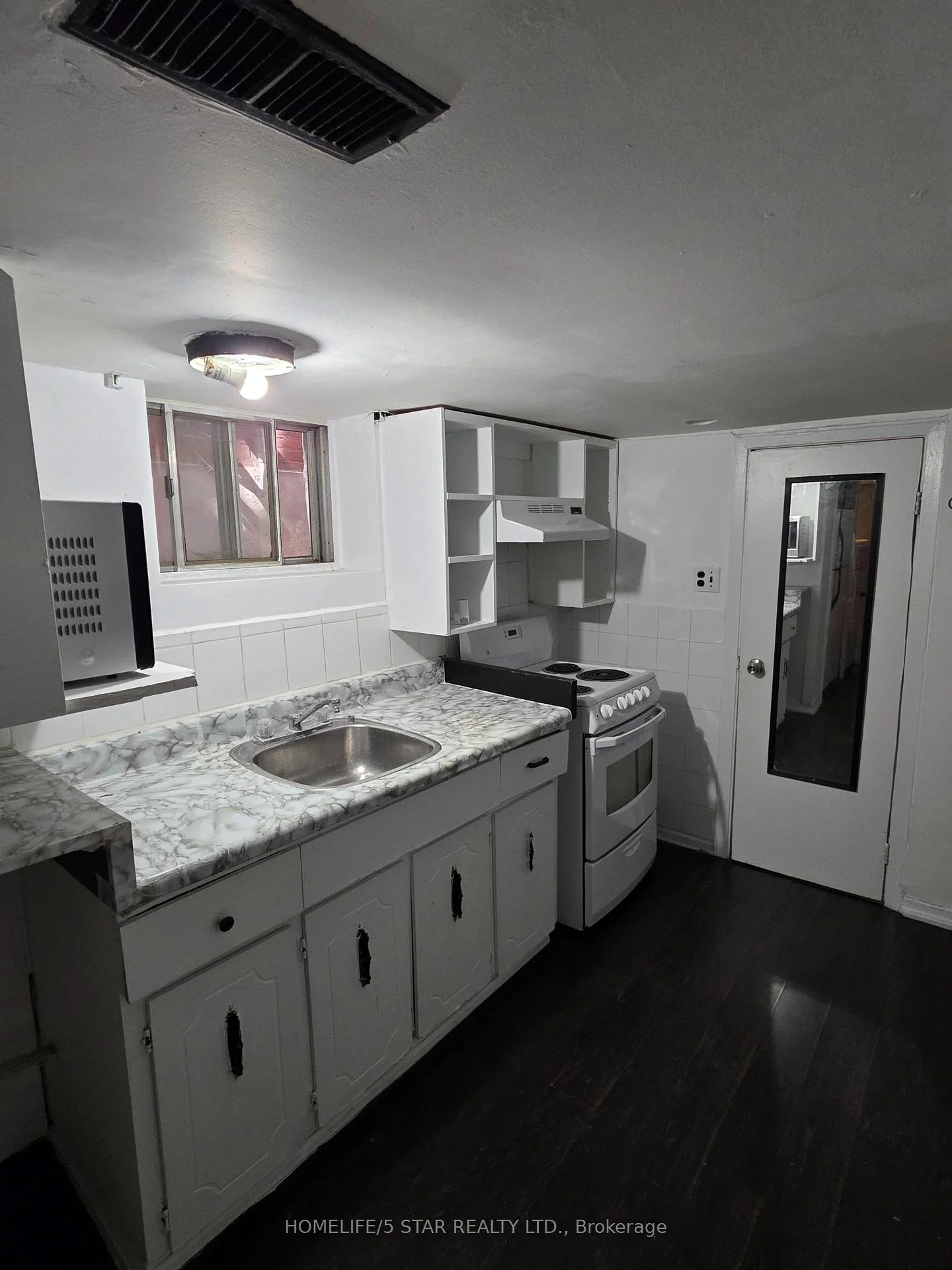 Photo 20 of Unit Bsmt Apt, 78 Dewson Street, Toronto, Palmerston-Little Italy — HOMEH