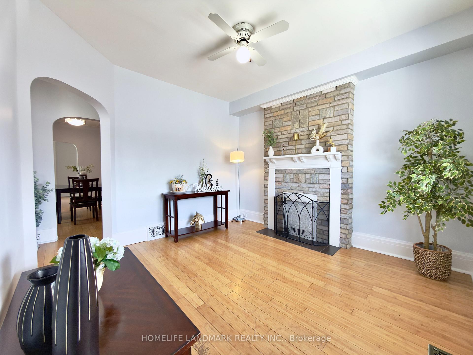 Photo 3 of 67 Banting Avenue, Oshawa, Central — HOMEH