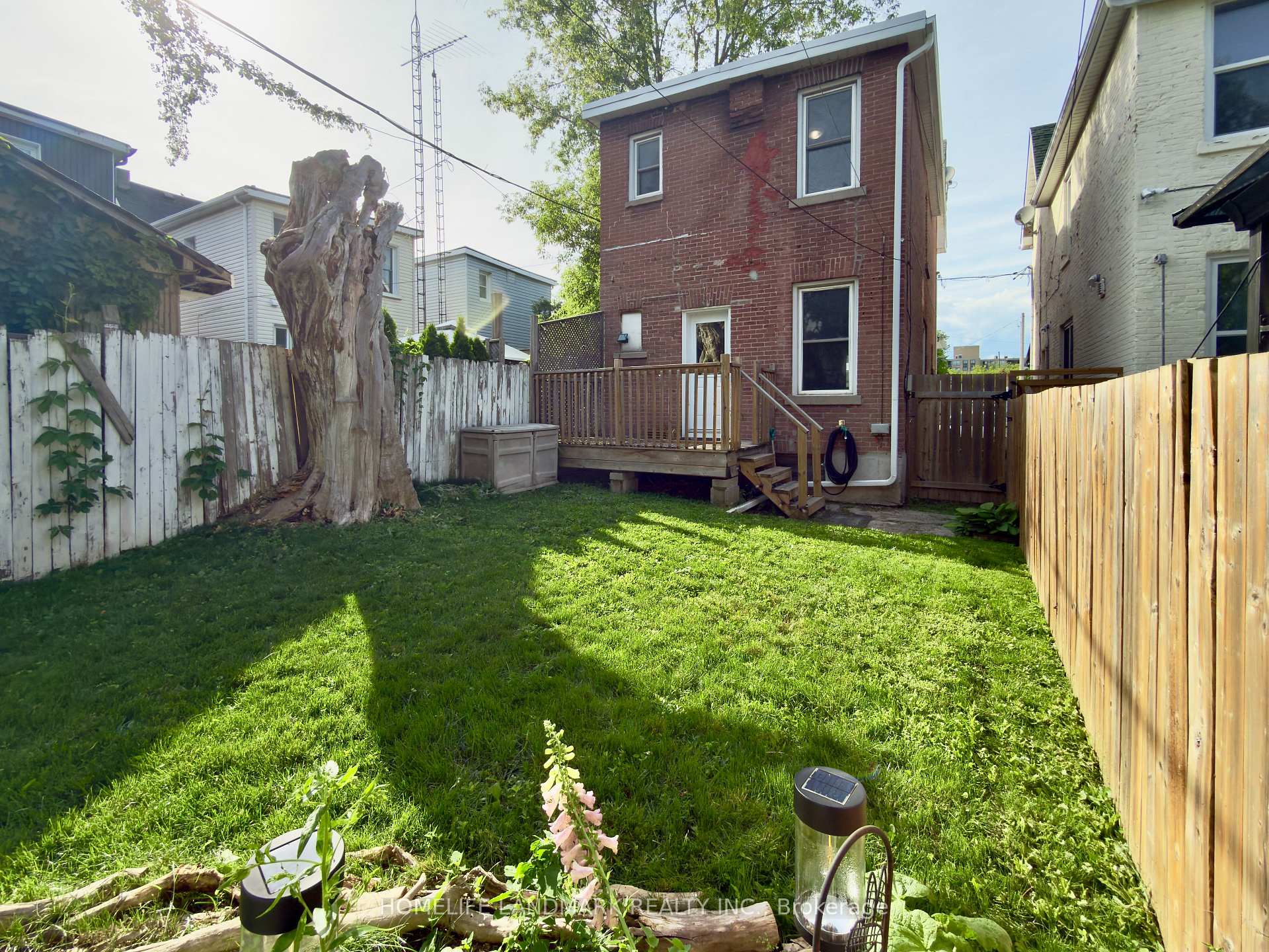 Photo 25 of 67 Banting Avenue, Oshawa, Central — HOMEH