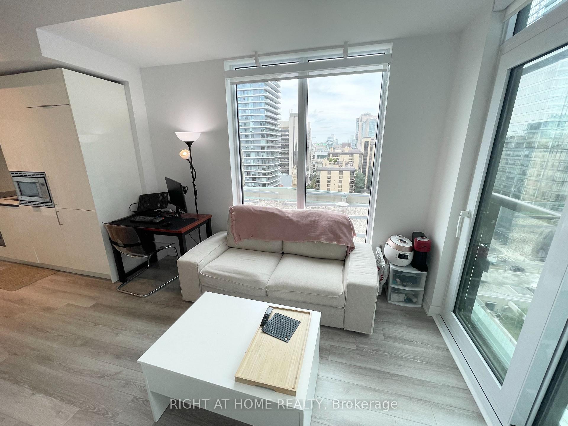 Photo 6 of Unit 1314, 121 St. Patrick Street, Toronto, Kensington-Chinatown — HOMEH