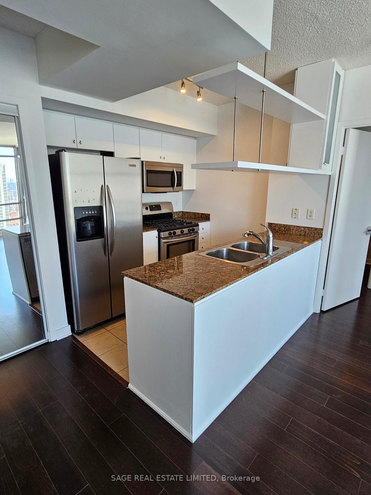 Photo 4 of Unit 2807, 3 Navy Wharf Court, Toronto, Waterfront Communities — HOMEH