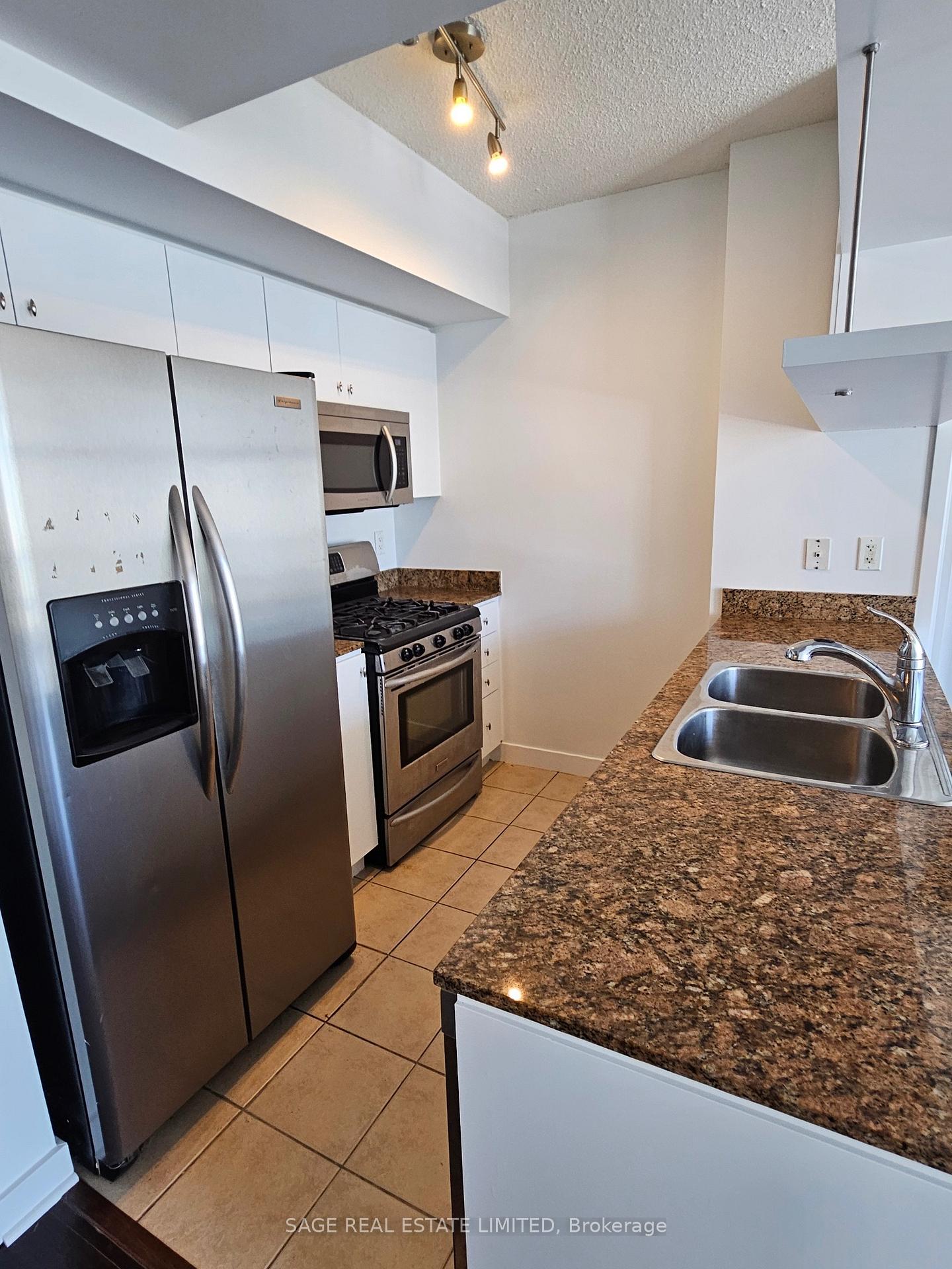 Photo 5 of Unit 2807, 3 Navy Wharf Court, Toronto, Waterfront Communities — HOMEH