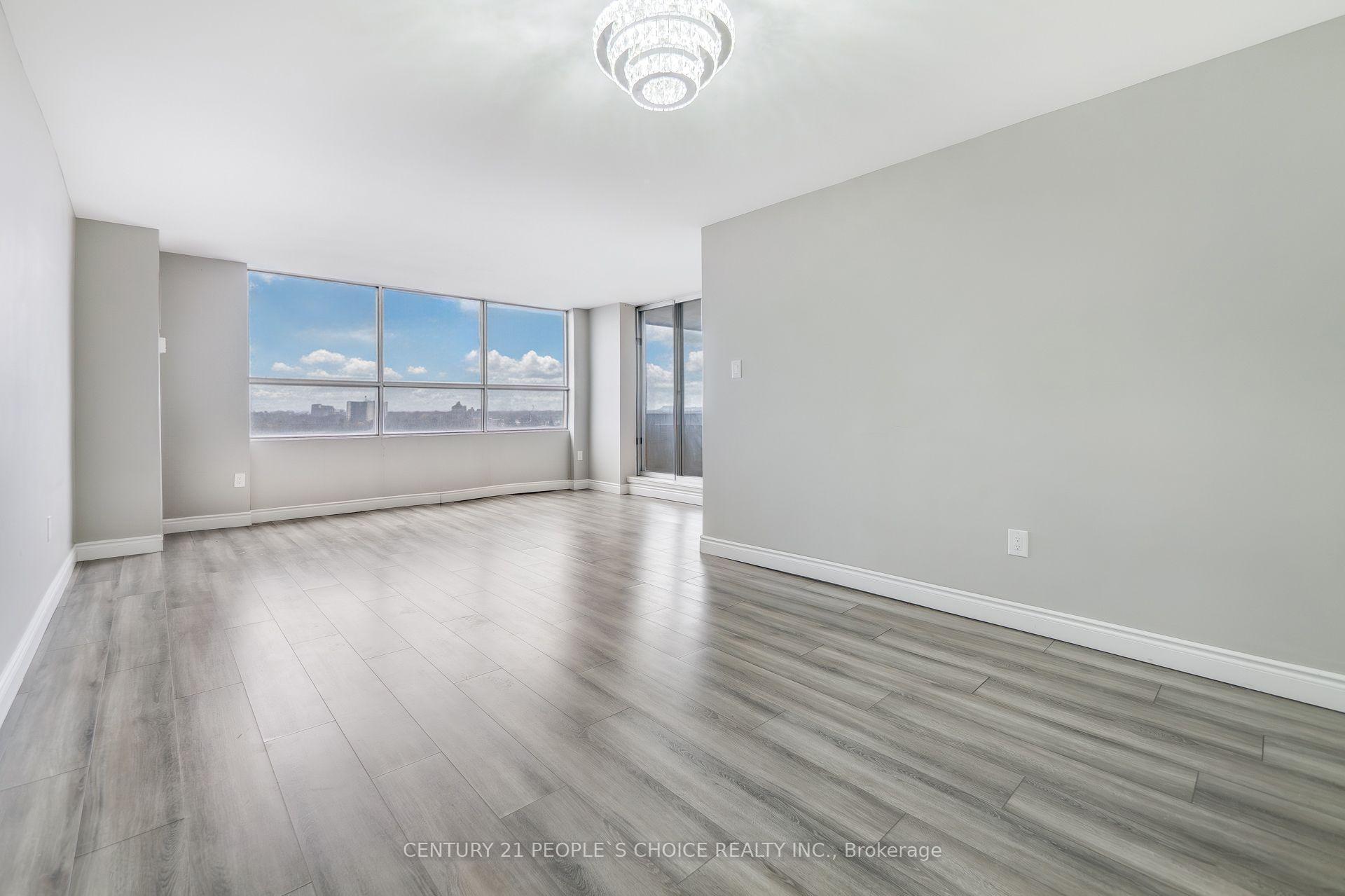 Photo 18 of Unit 910, 40 Panorama Court, Etobicoke, Mount Olive-Silverstone-Jamestown — HOMEH