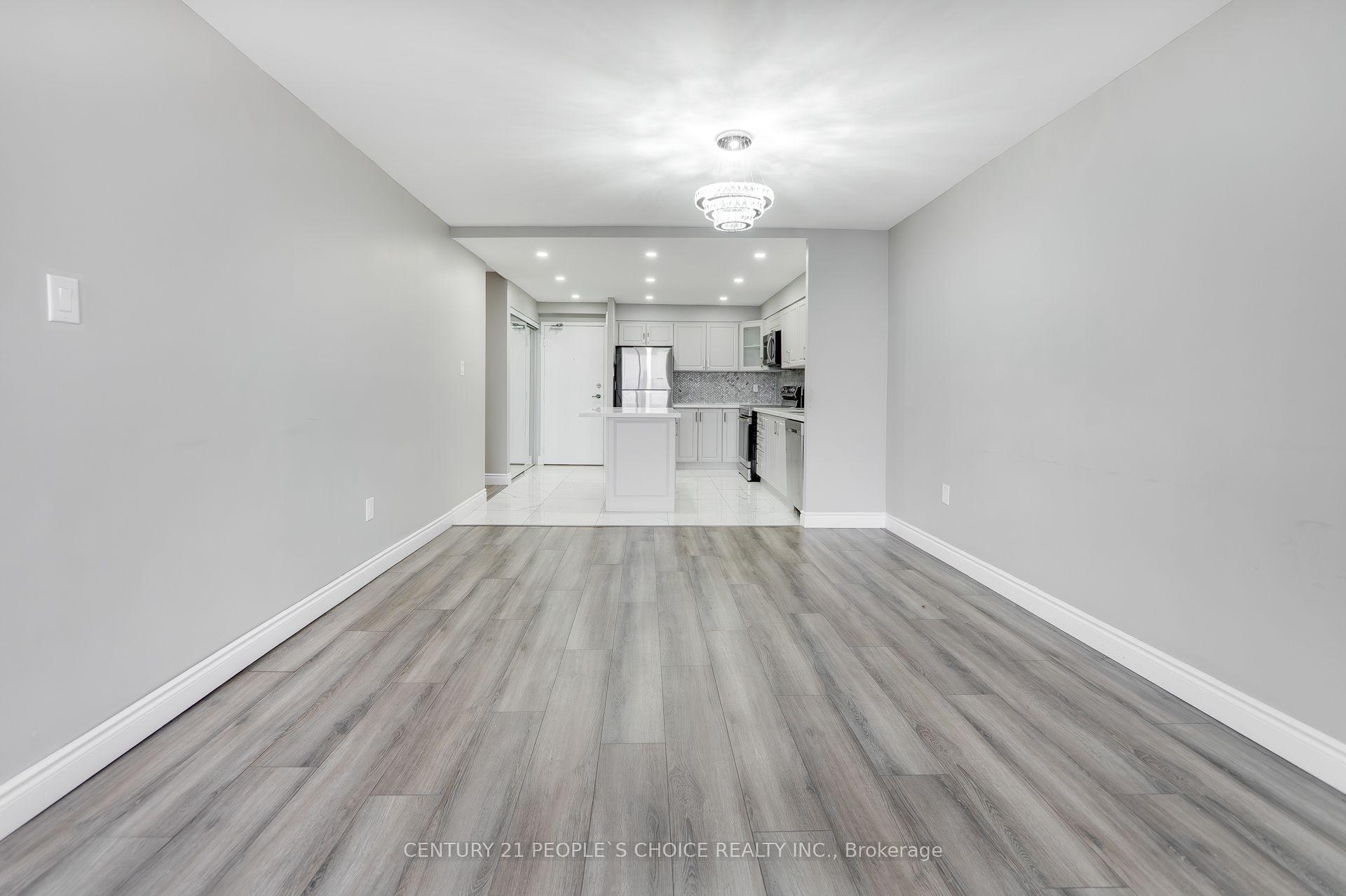 Photo 20 of Unit 910, 40 Panorama Court, Etobicoke, Mount Olive-Silverstone-Jamestown — HOMEH