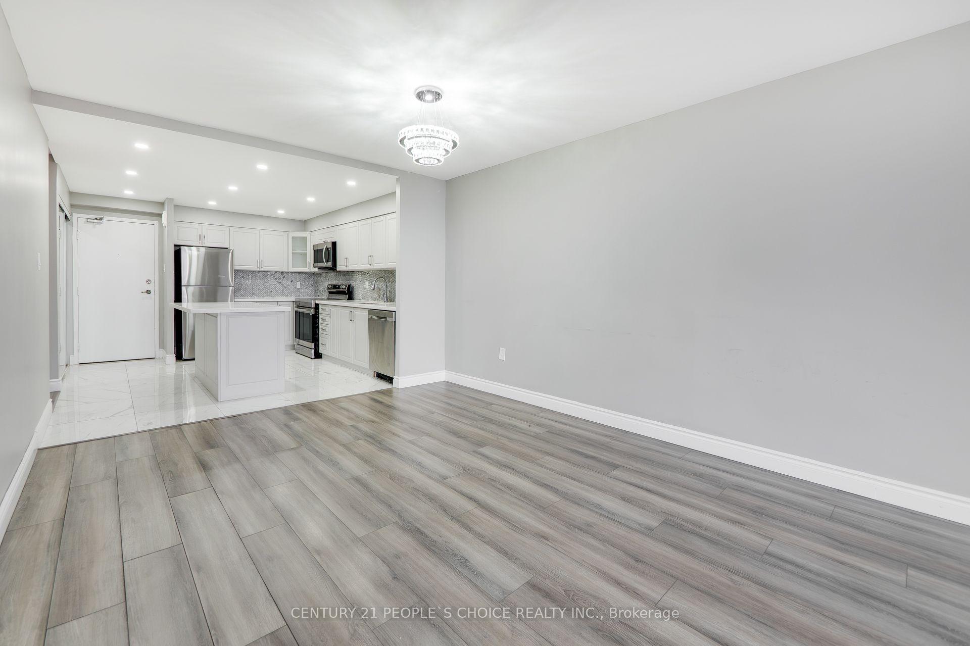 Photo 22 of Unit 910, 40 Panorama Court, Etobicoke, Mount Olive-Silverstone-Jamestown — HOMEH