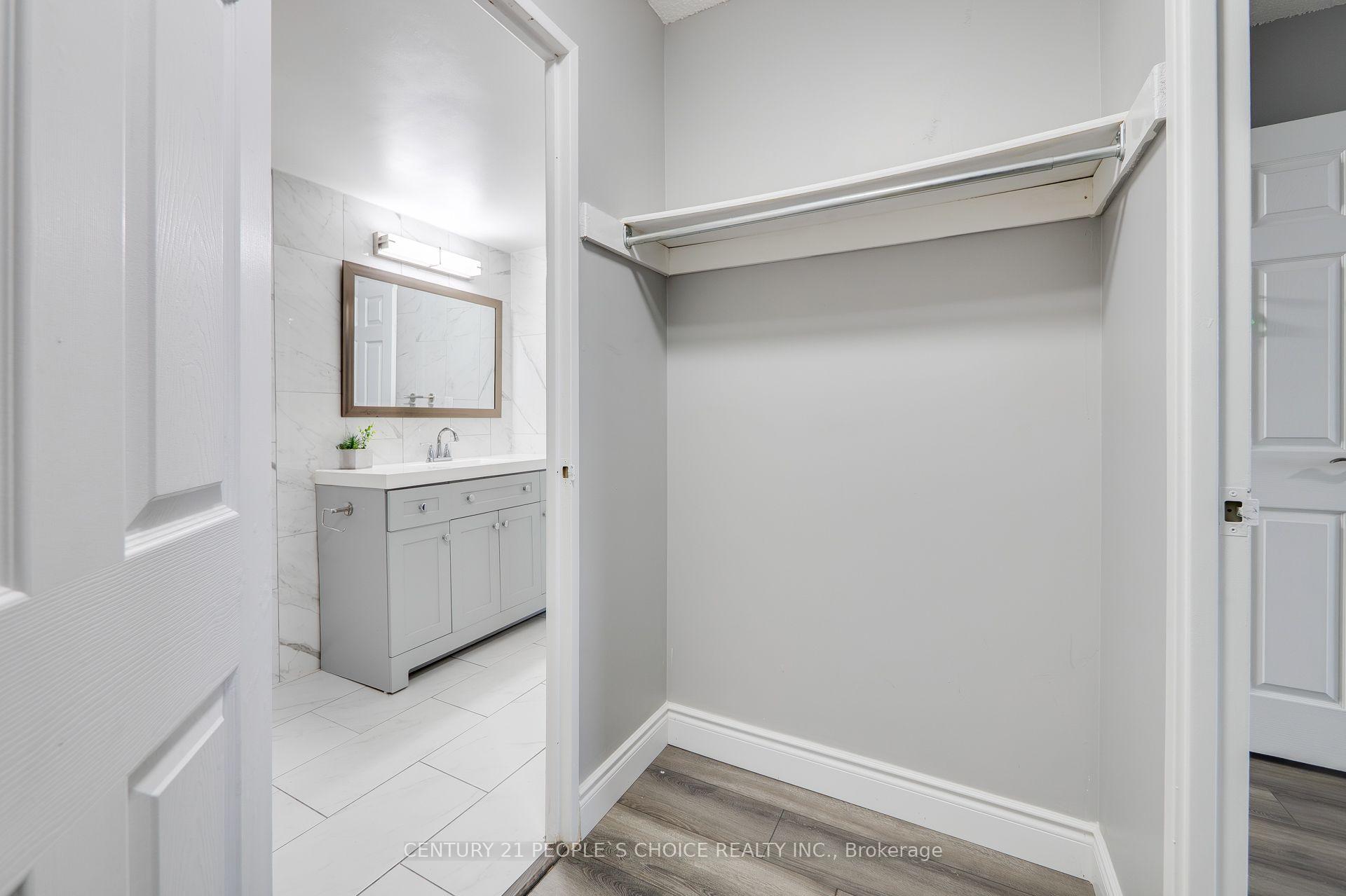 Photo 34 of Unit 910, 40 Panorama Court, Etobicoke, Mount Olive-Silverstone-Jamestown — HOMEH