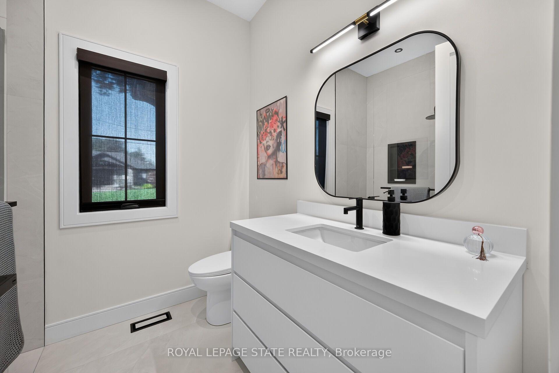 Photo 5 of 491 Anson Drive, Hamilton, Ancaster — HOMEH