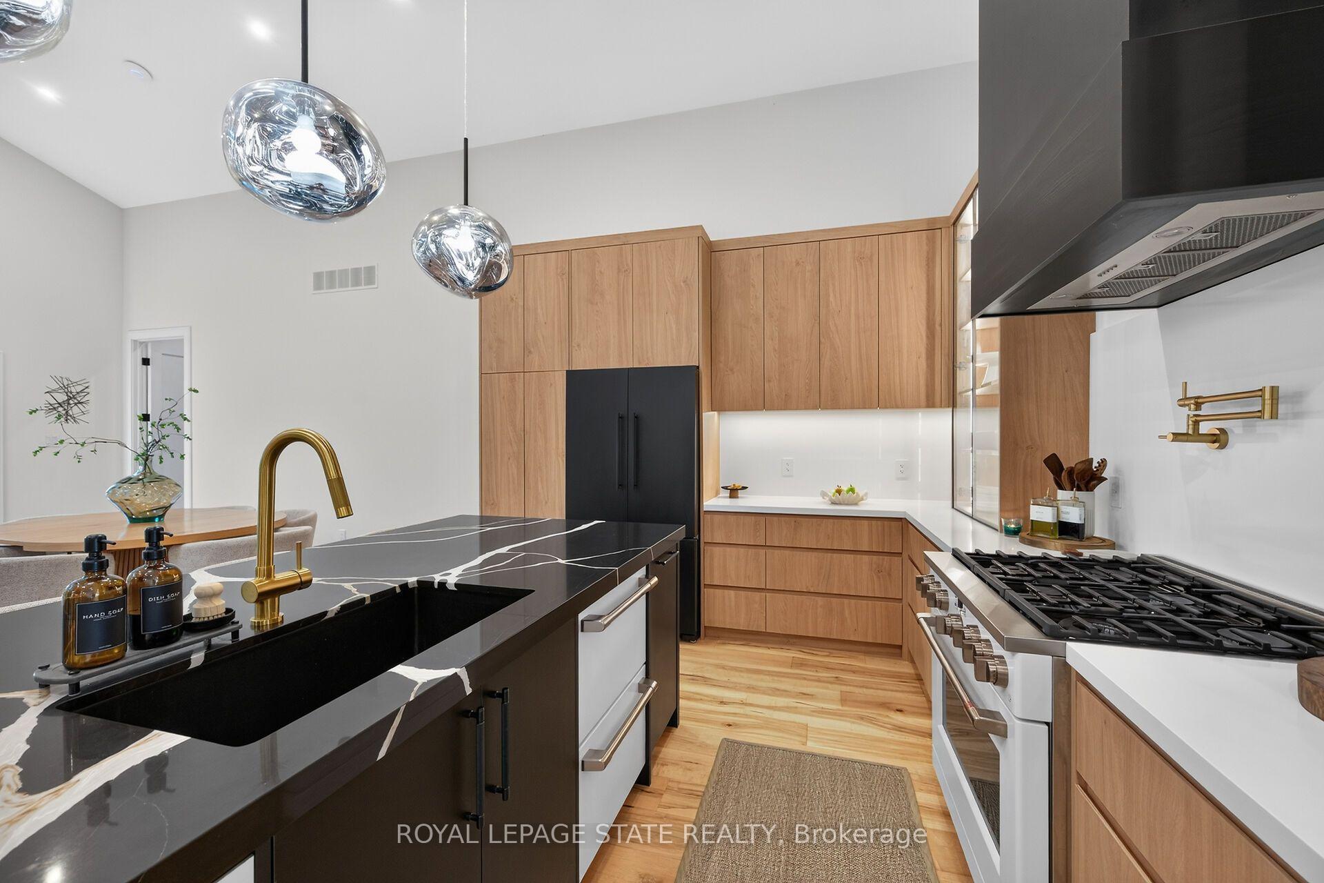 Photo 9 of 491 Anson Drive, Hamilton, Ancaster — HOMEH