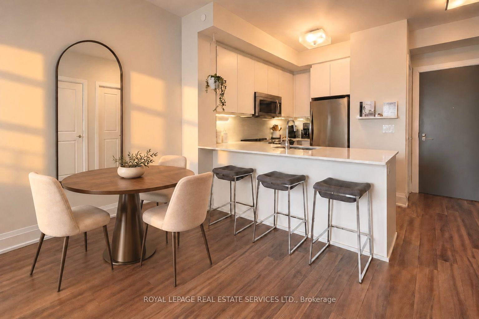 Photo 14 of Unit 901, 1 Old Mill Drive, Toronto, High Park-Swansea — HOMEH