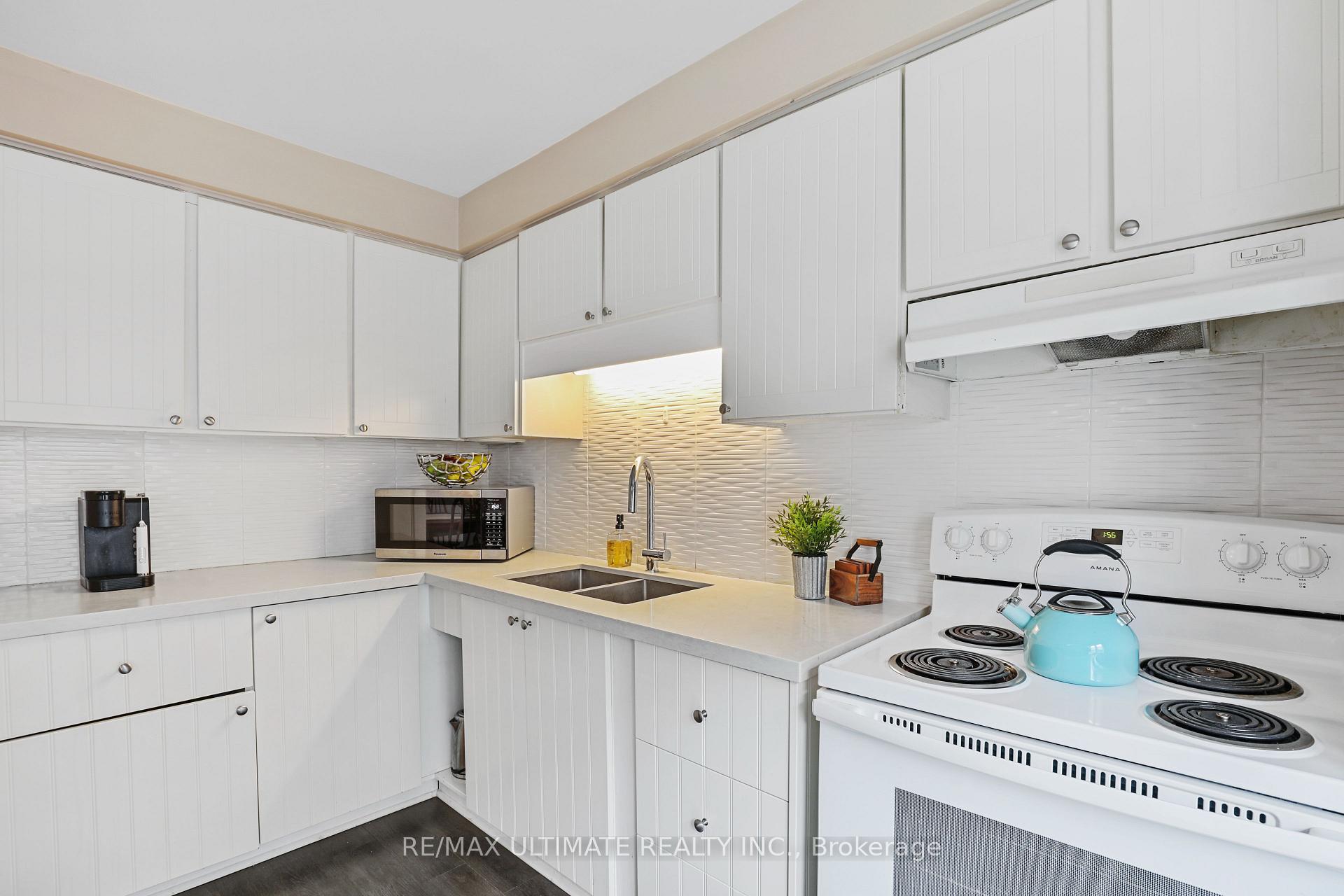 Photo 8 of Unit 25, 1230 Radom Street, Pickering, Bay Ridges — HOMEH