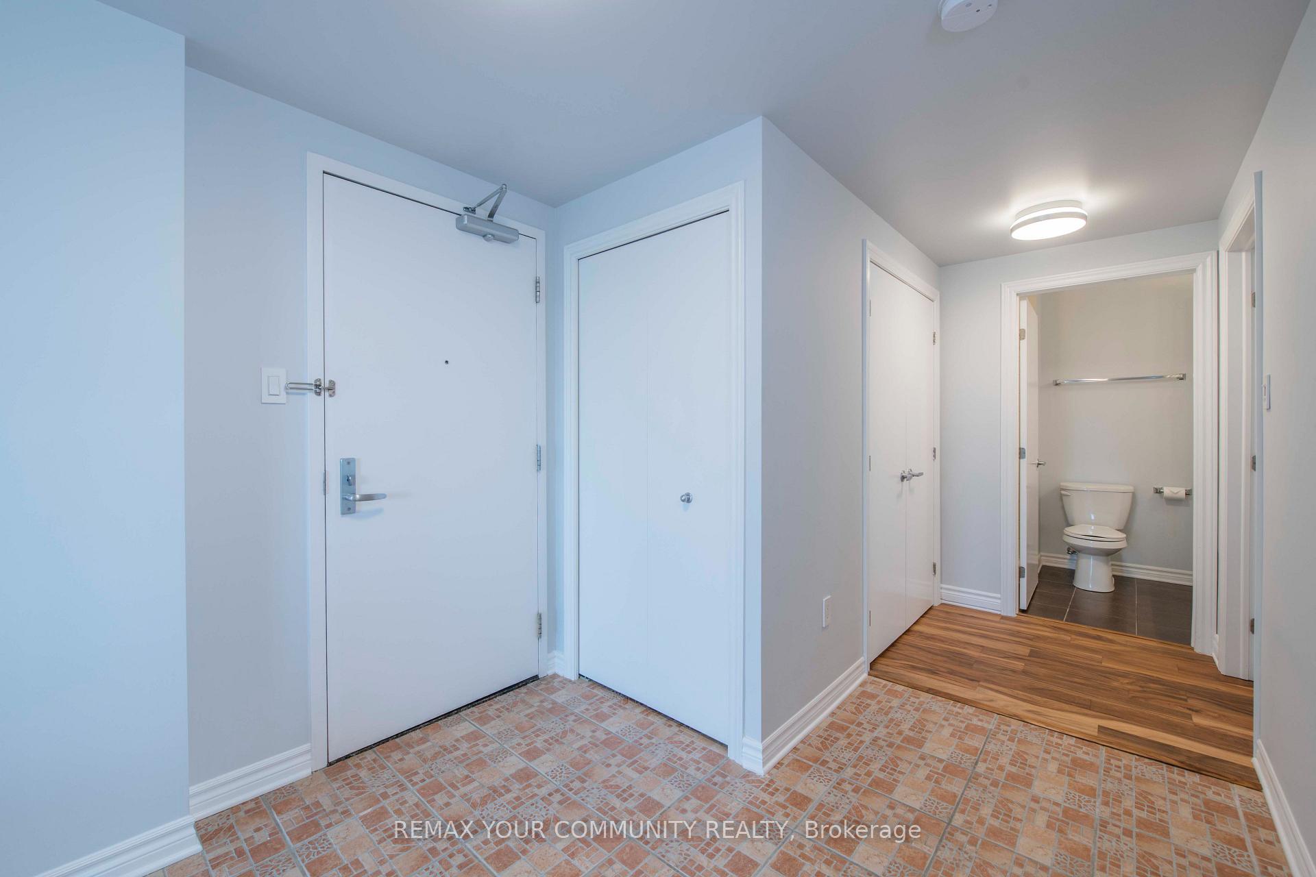 Photo 5 of Unit 802, 70 Landry Street, Ottawa, Vanier — HOMEH