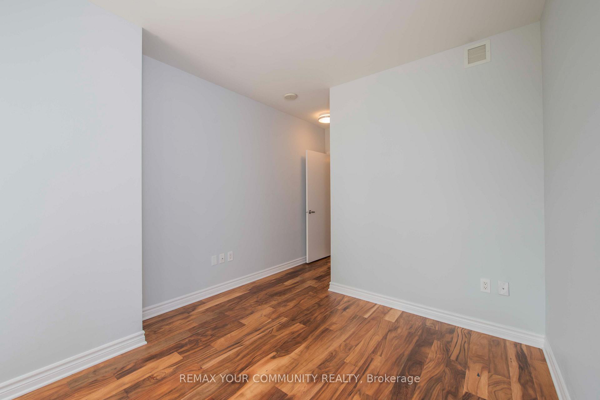 Photo 13 of Unit 802, 70 Landry Street, Ottawa, Vanier — HOMEH