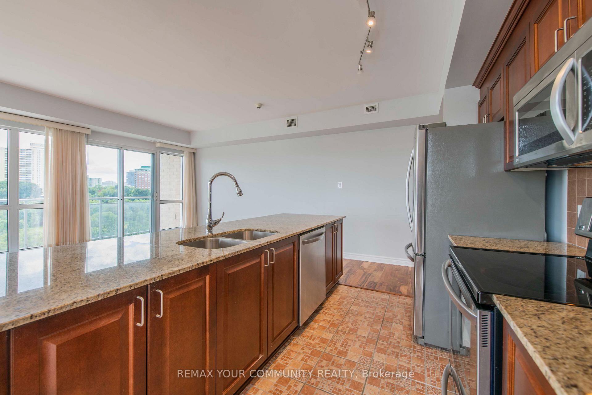 Photo 16 of Unit 802, 70 Landry Street, Ottawa, Vanier — HOMEH